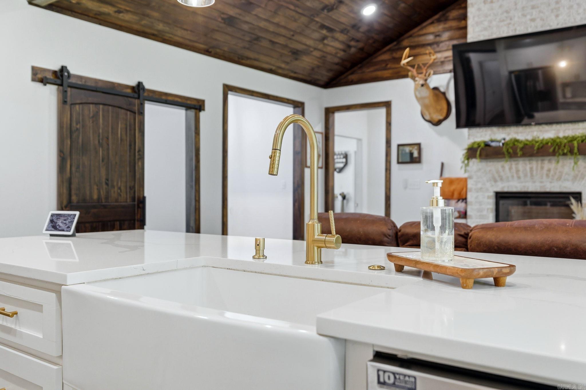 HIDDEN VALLEY ESTATES - Residential