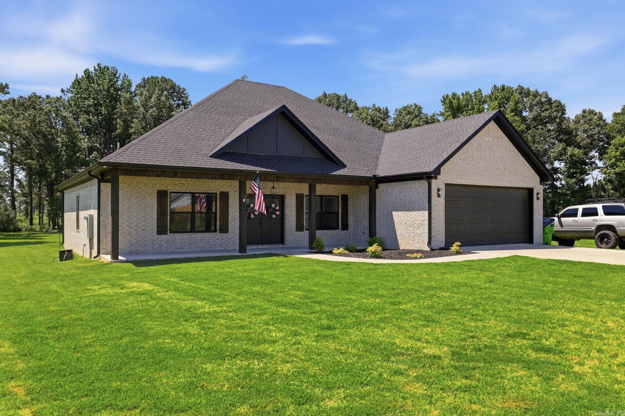 HIDDEN VALLEY ESTATES - Residential