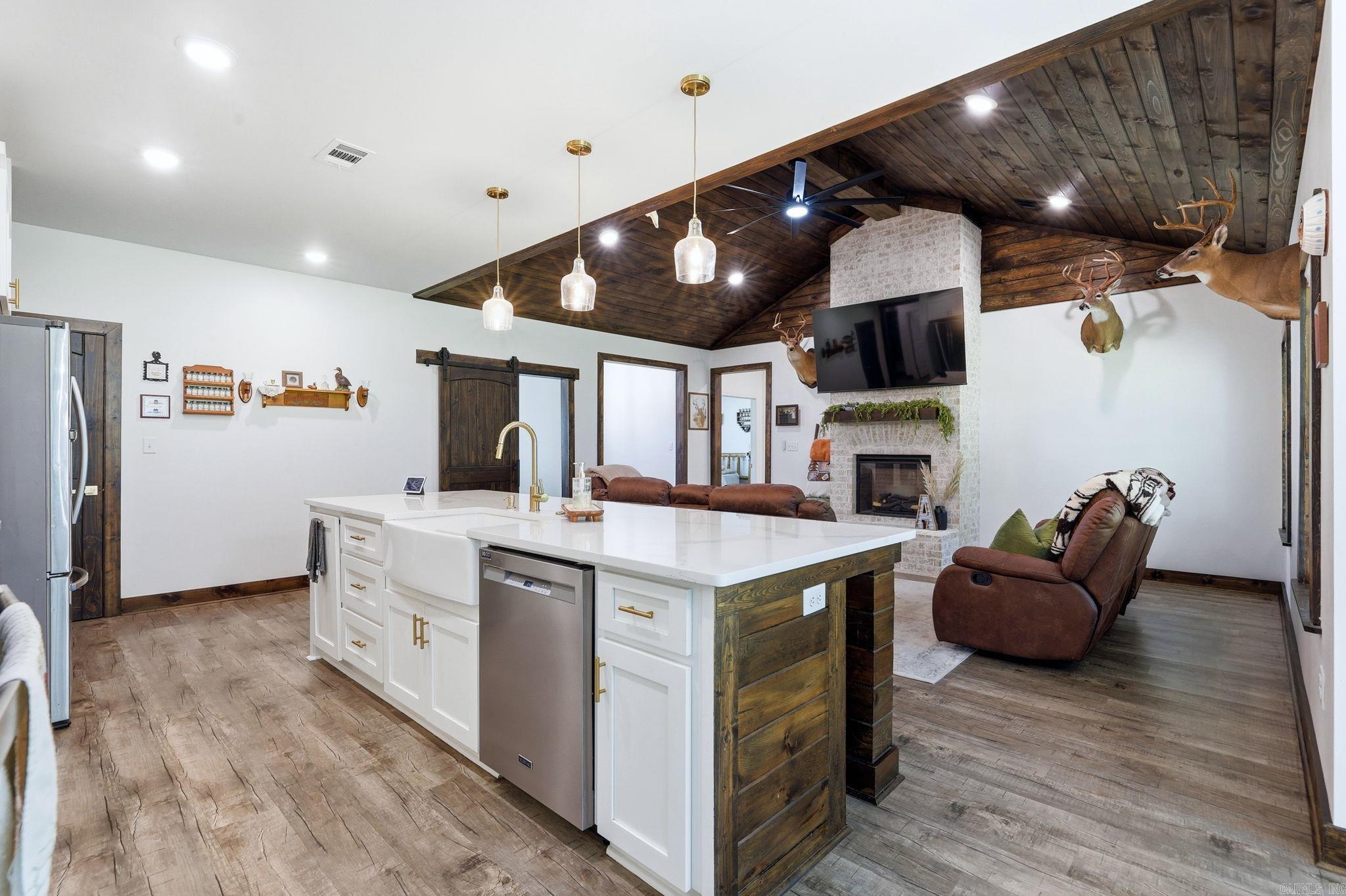 HIDDEN VALLEY ESTATES - Residential