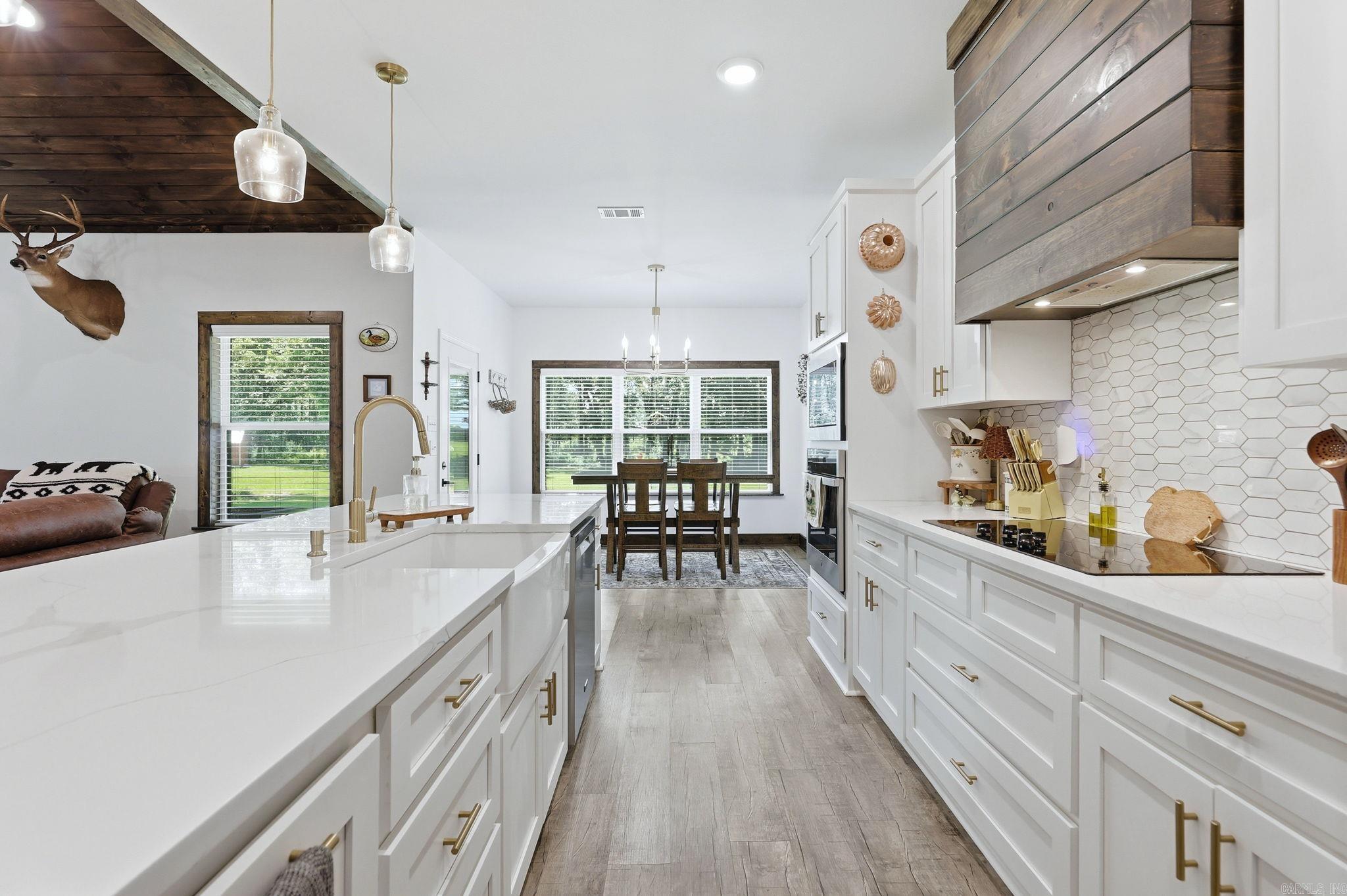 HIDDEN VALLEY ESTATES - Residential