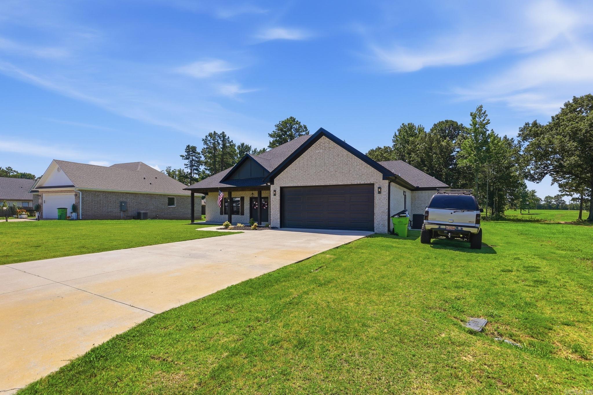 HIDDEN VALLEY ESTATES - Residential