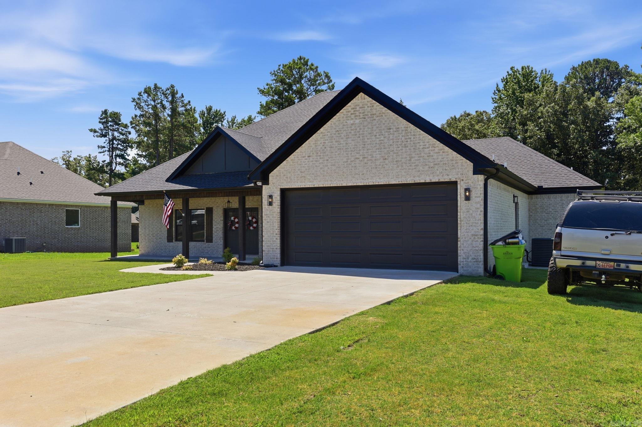 HIDDEN VALLEY ESTATES - Residential