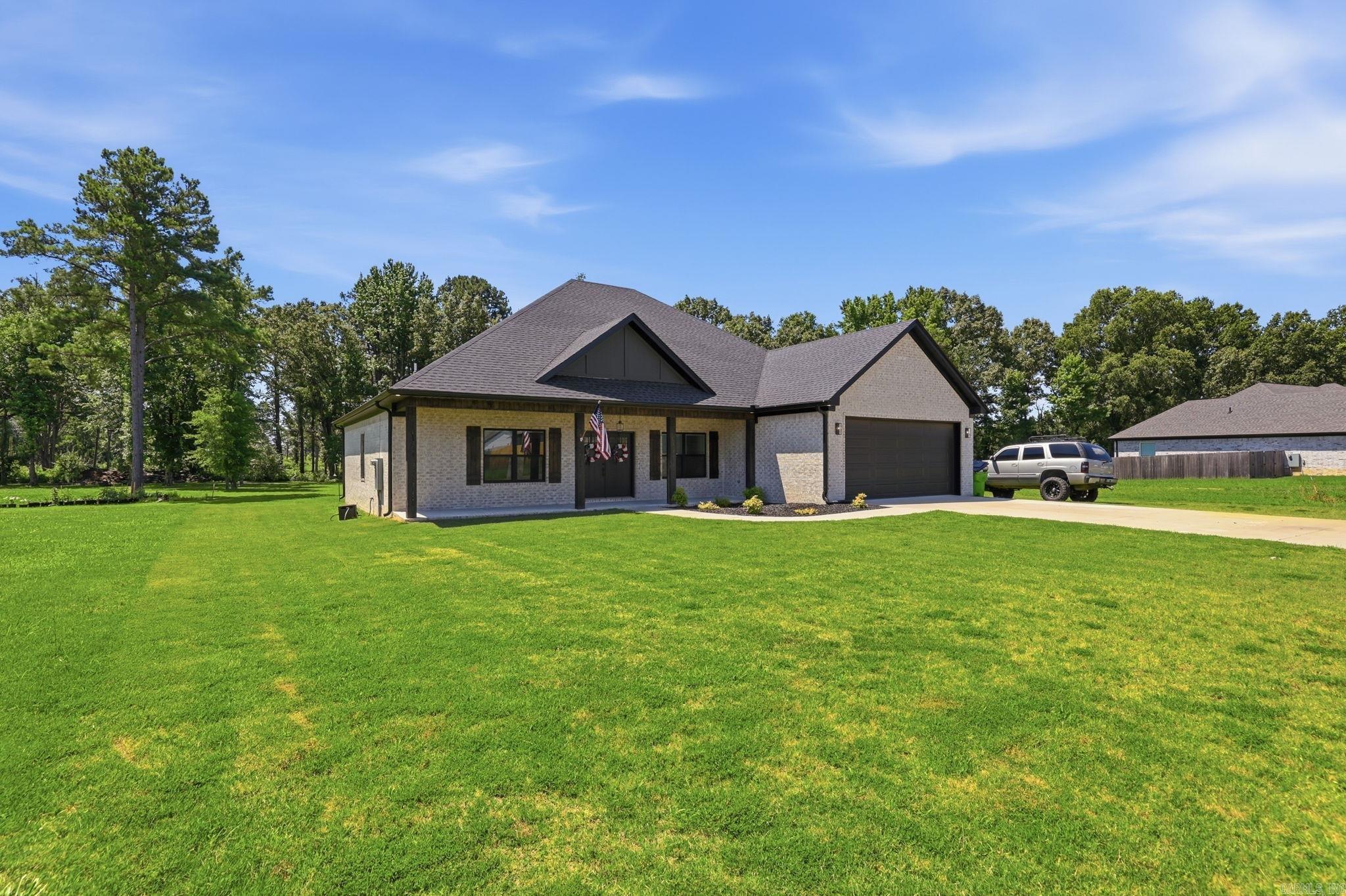HIDDEN VALLEY ESTATES - Residential