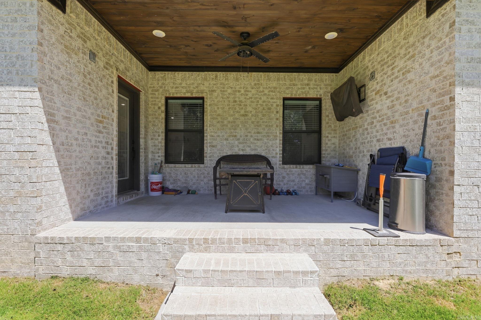 HIDDEN VALLEY ESTATES - Residential
