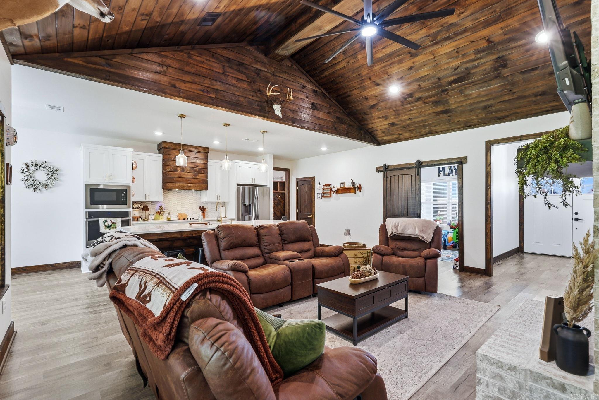 HIDDEN VALLEY ESTATES - Residential