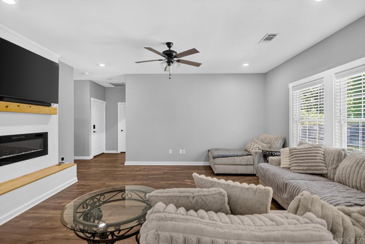 RICHLAND HILLS - Residential