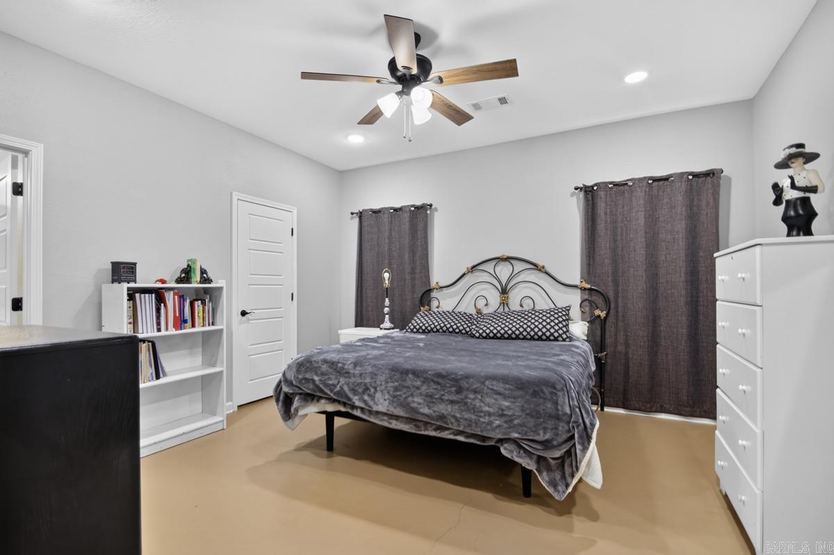 RICHLAND HILLS - Residential