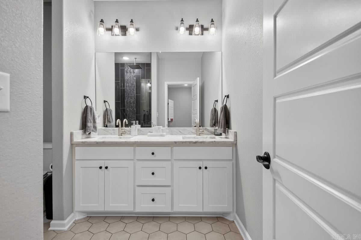 RICHLAND HILLS - Residential