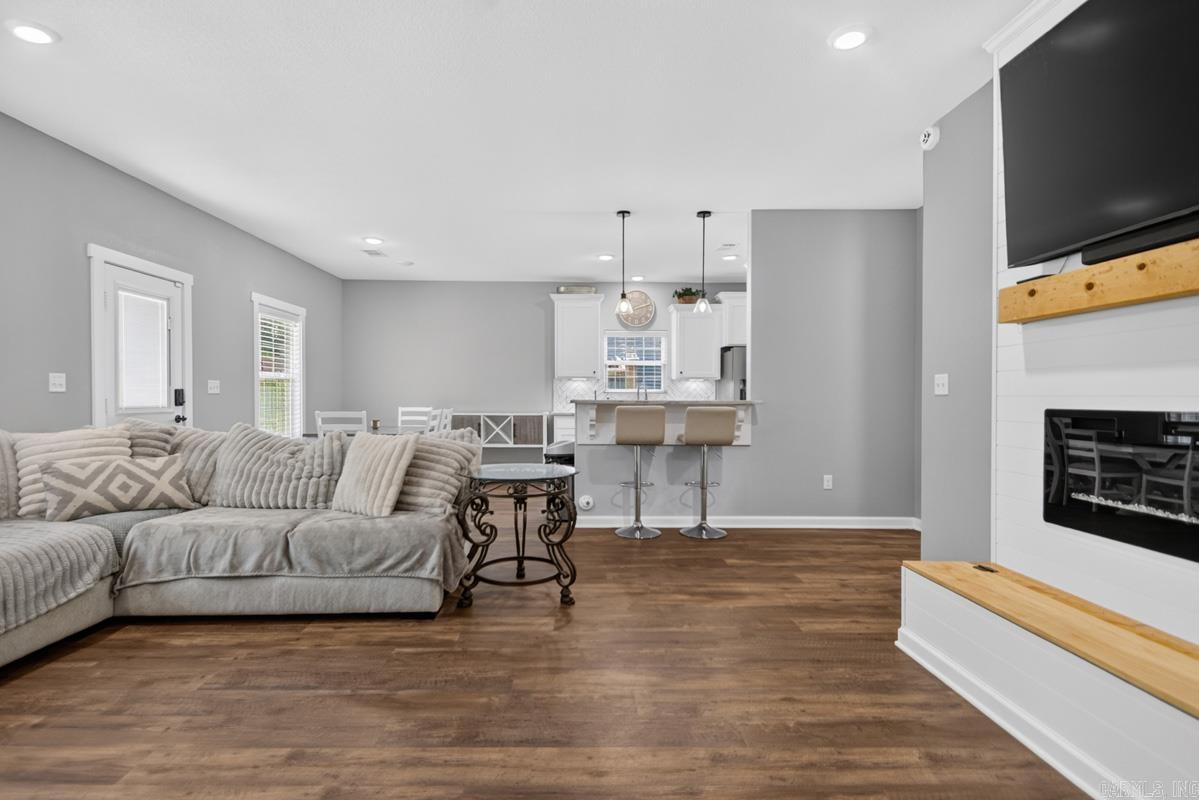 RICHLAND HILLS - Residential