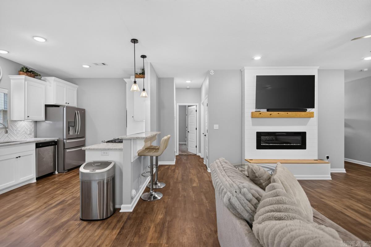 RICHLAND HILLS - Residential