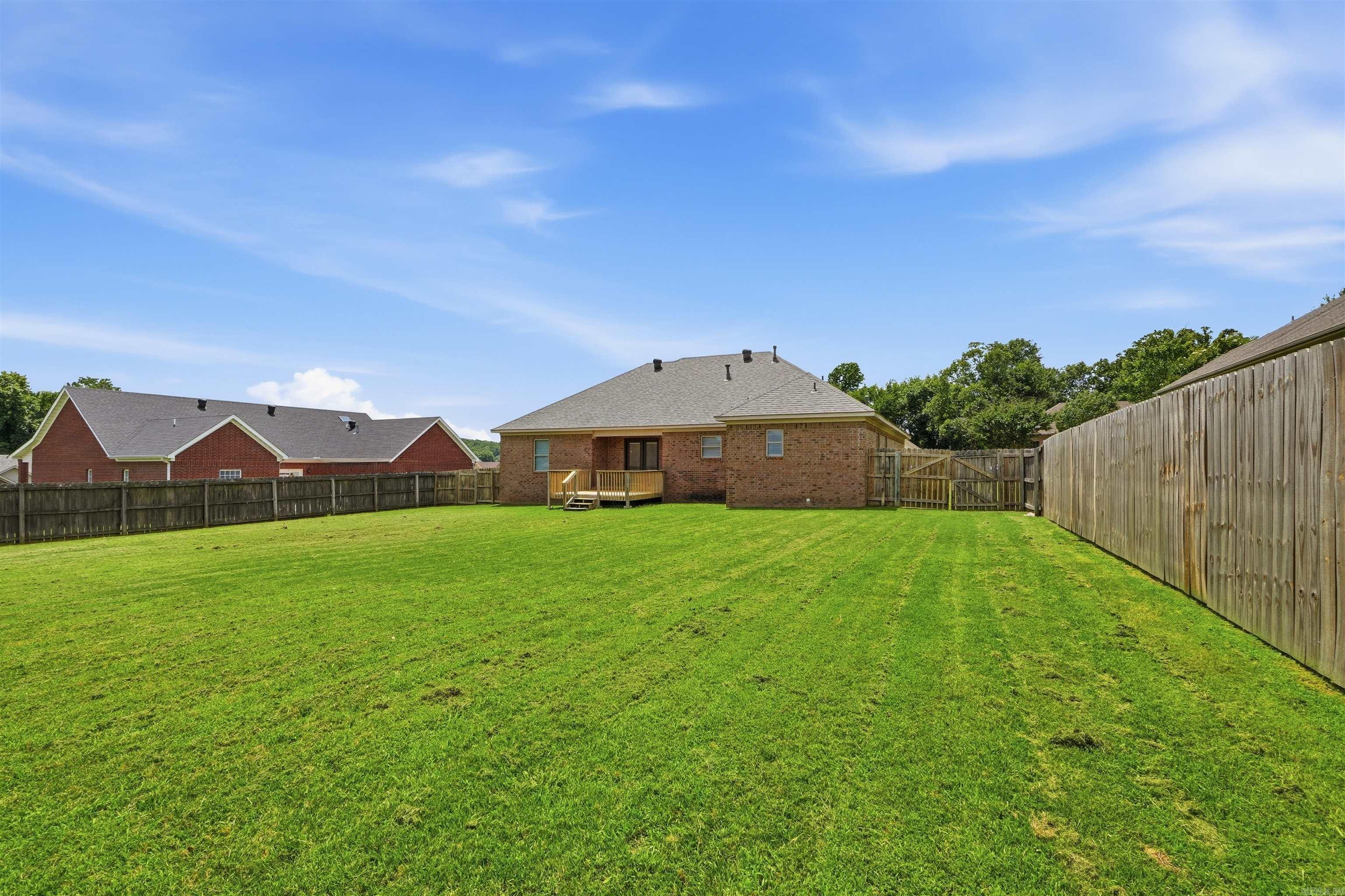 MAGNESS CREEK NORTH - Residential