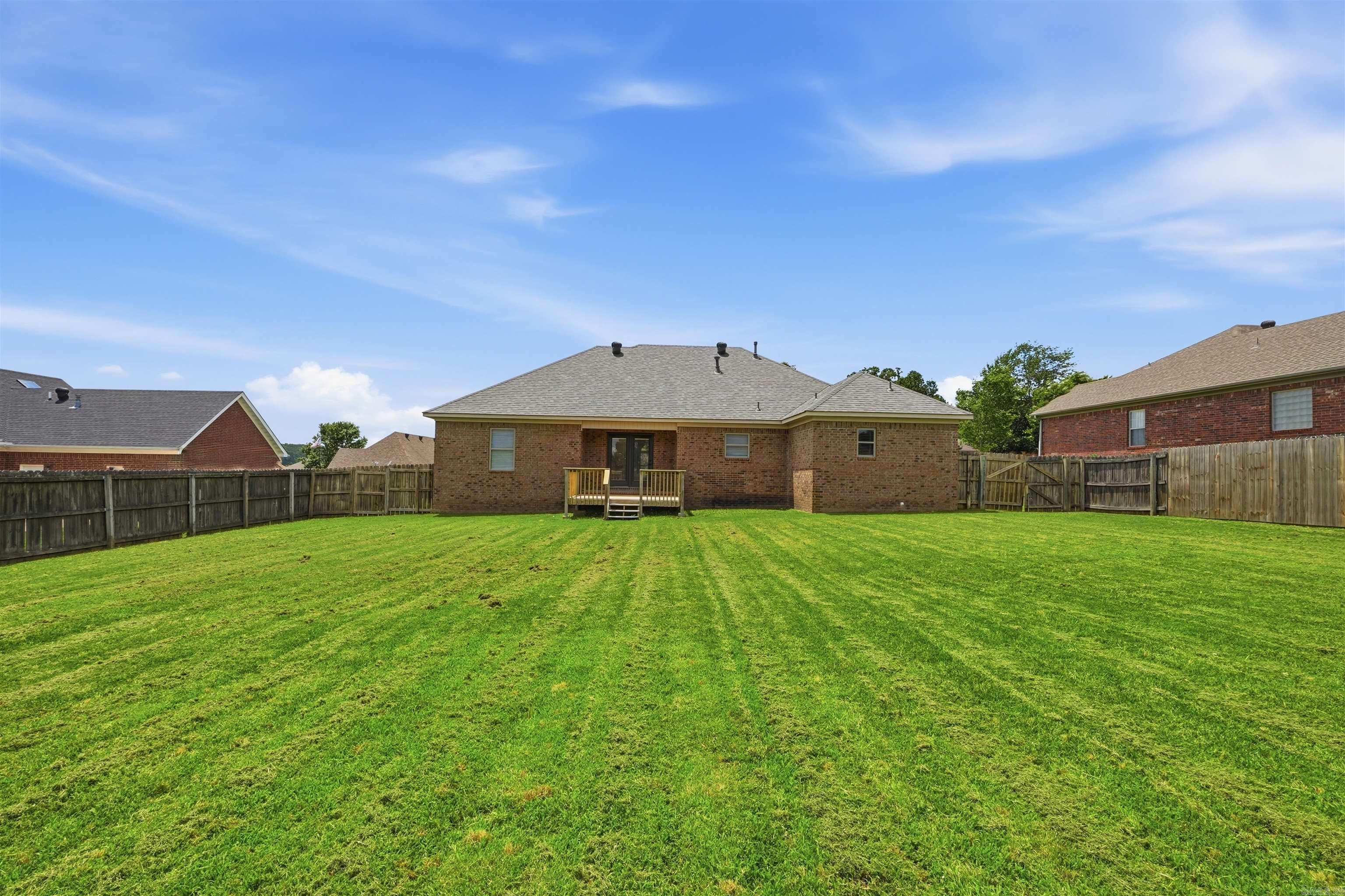 MAGNESS CREEK NORTH - Residential