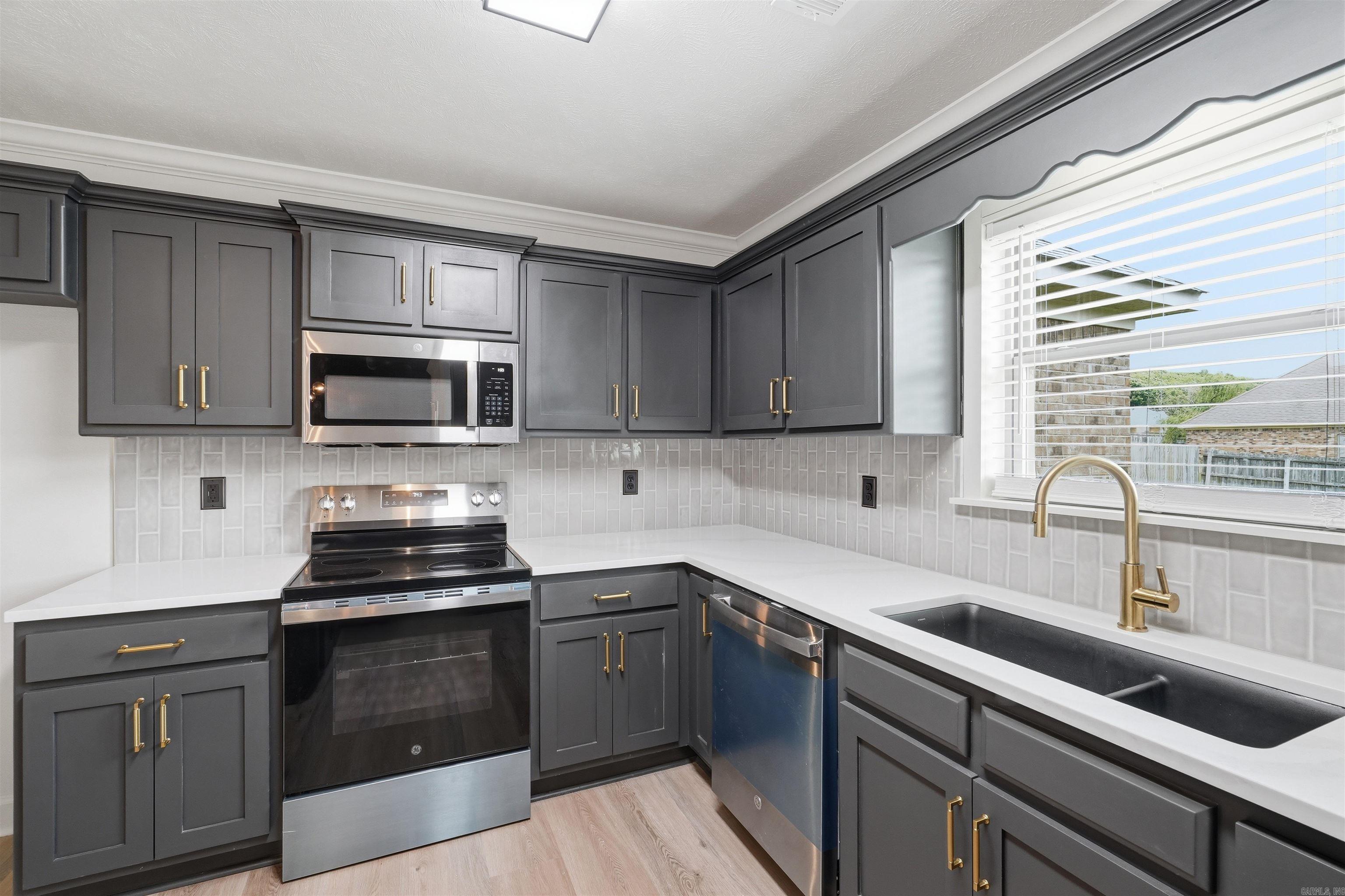 MAGNESS CREEK NORTH - Residential