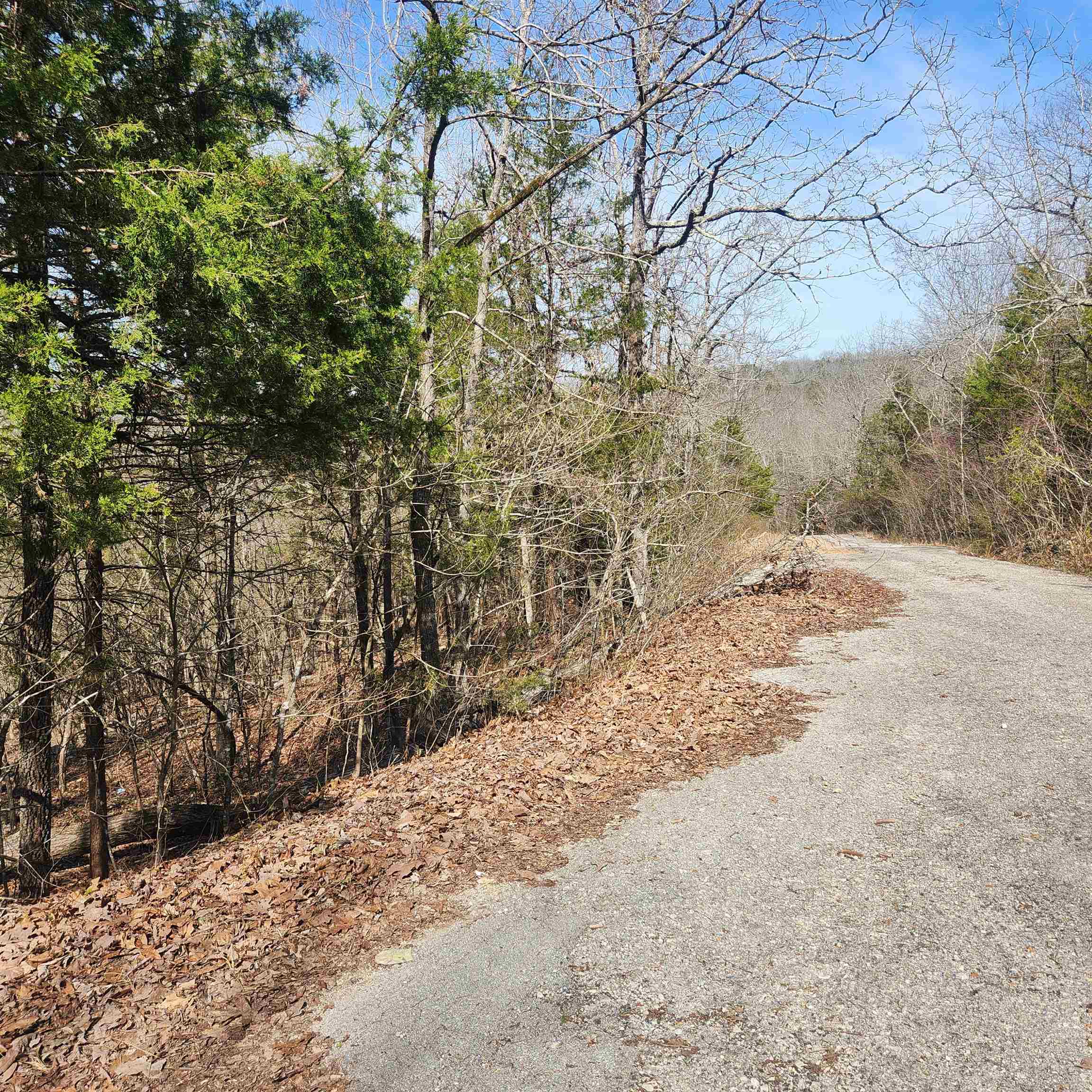 Broken Bow - Land