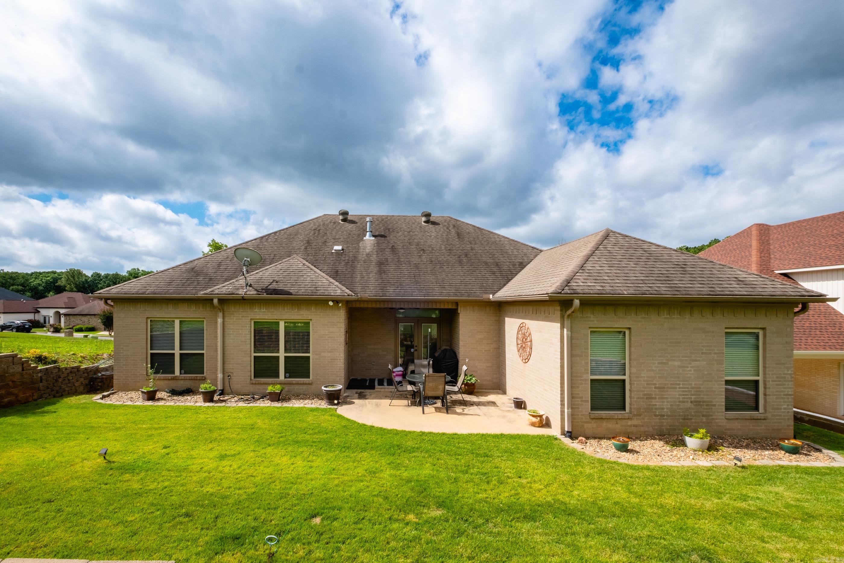 KANIS VILLAGE - Residential