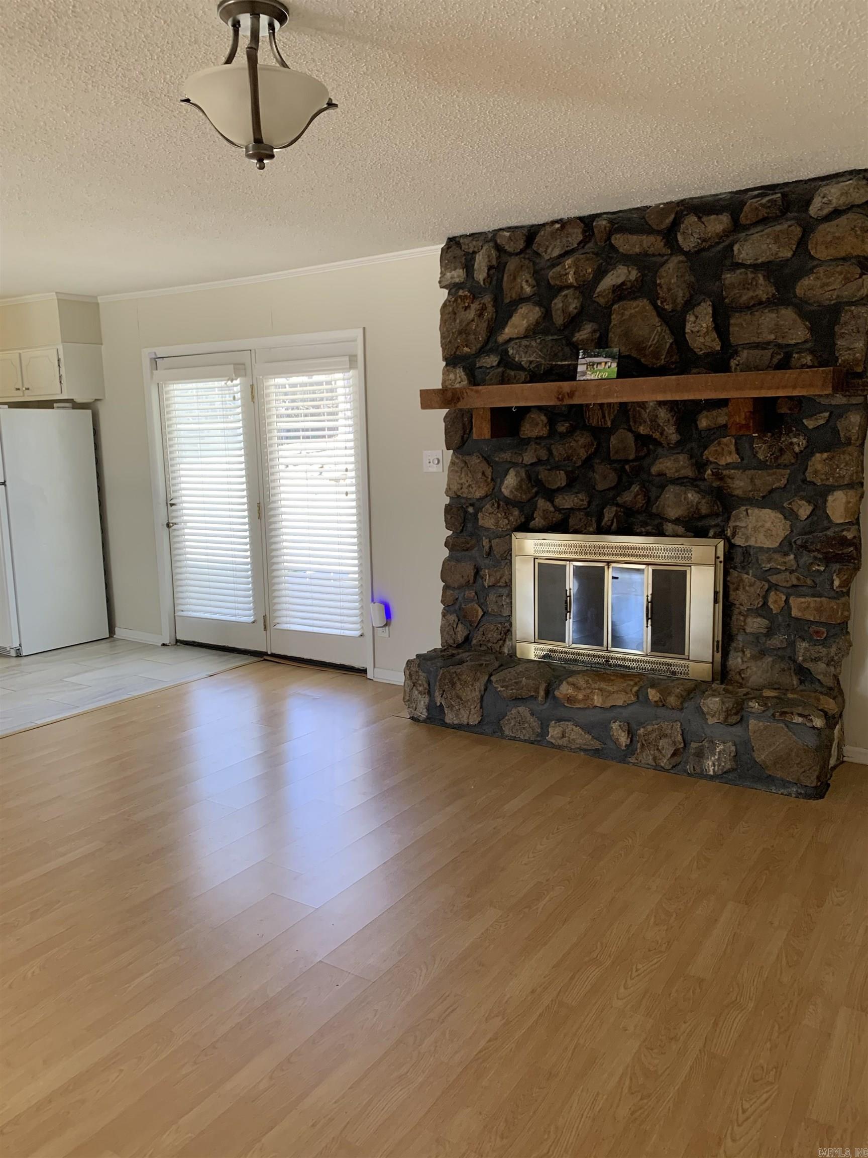 LYNNWOOD ACRES - Residential