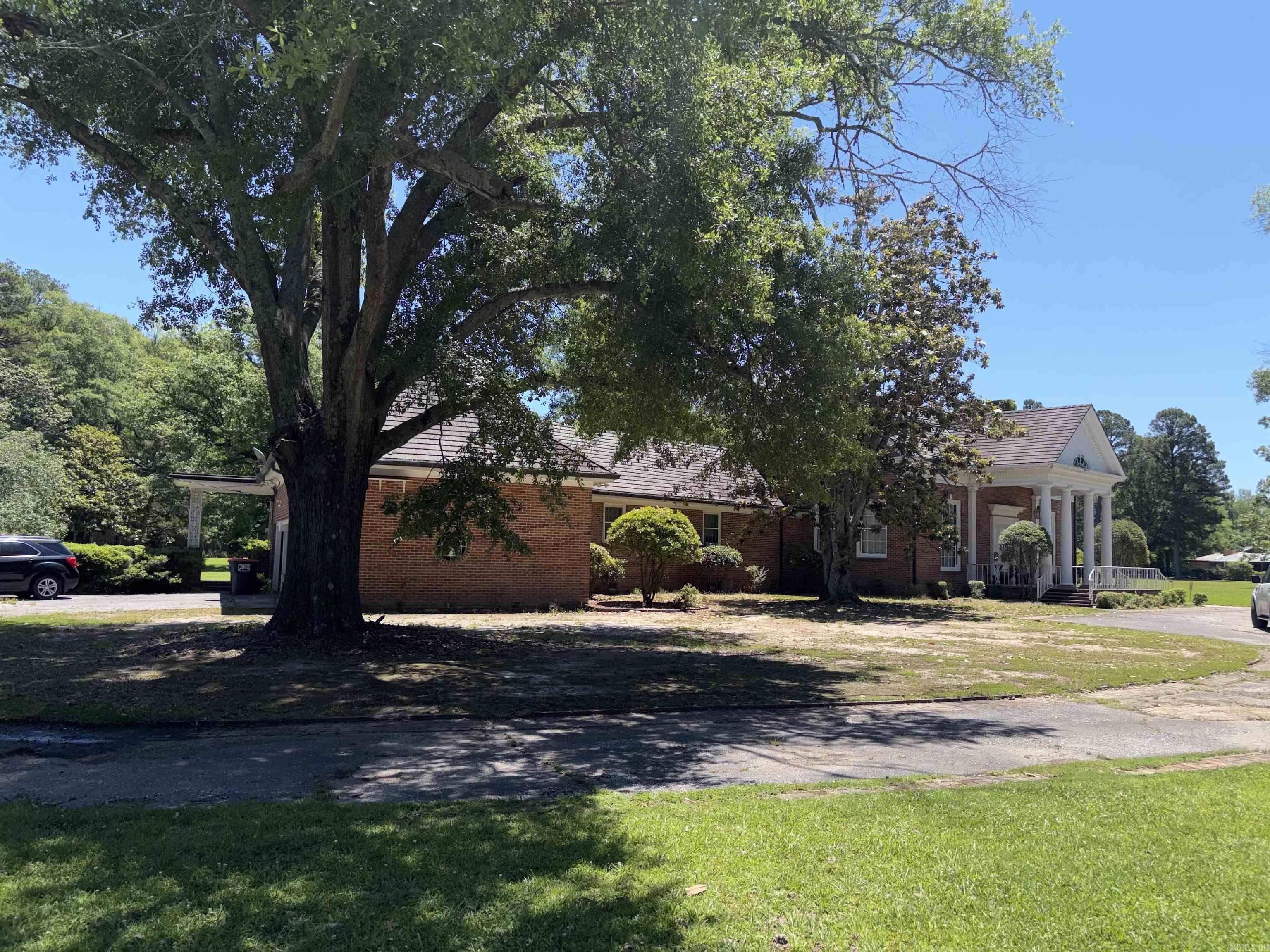 Elm Woods - Residential