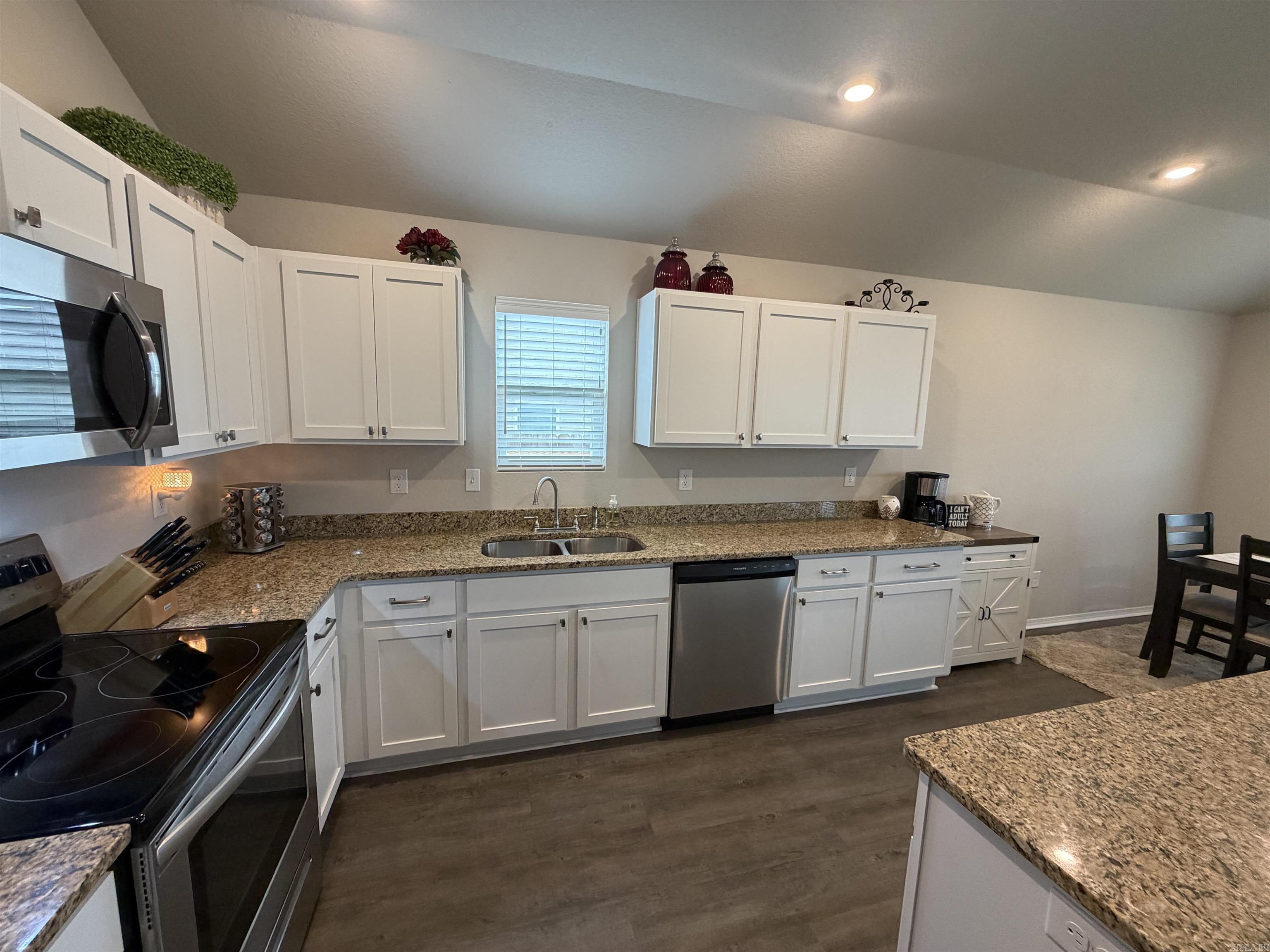STAGECOACH MEADOWS - Residential Lease