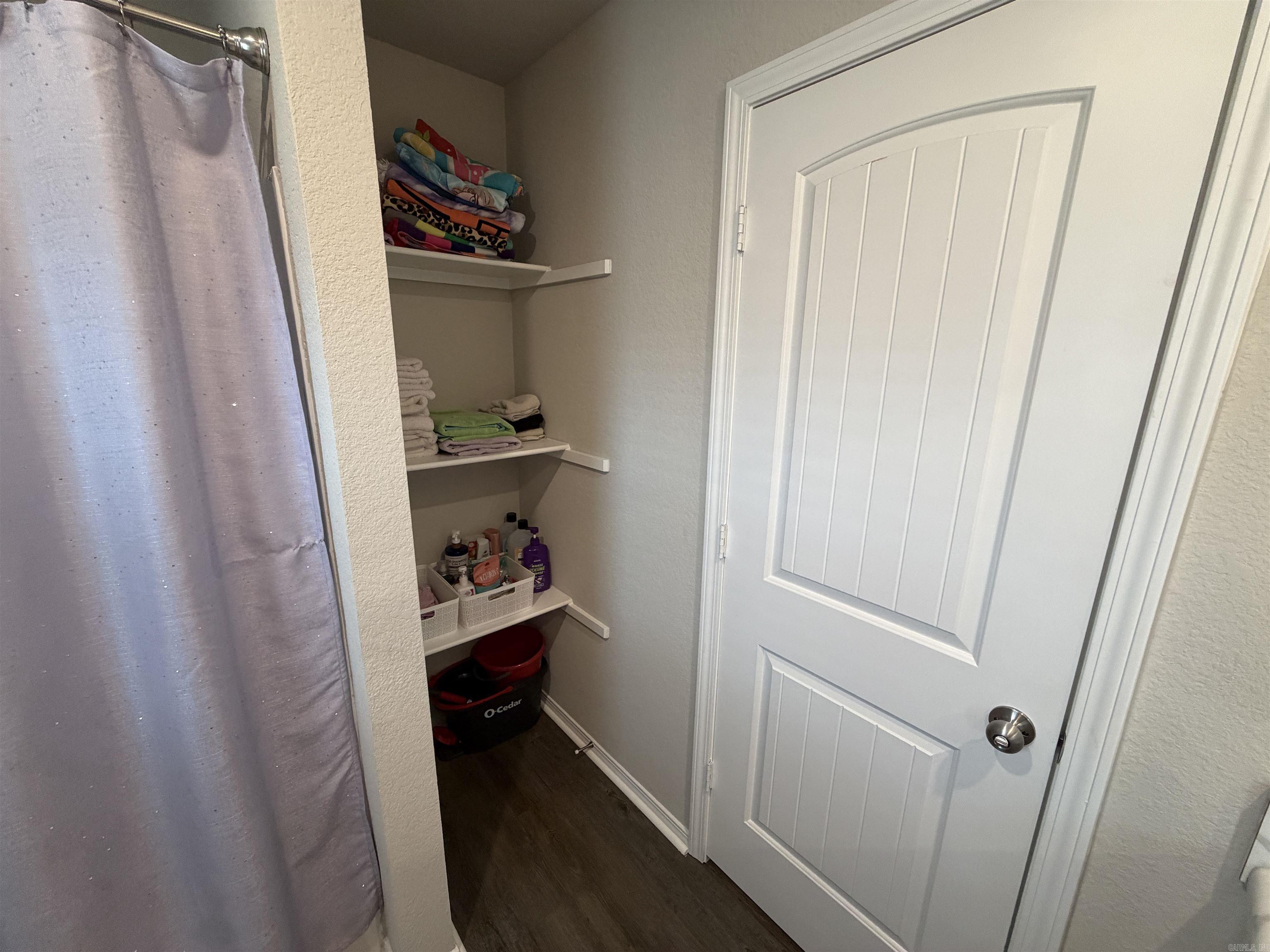 STAGECOACH MEADOWS - Residential Lease