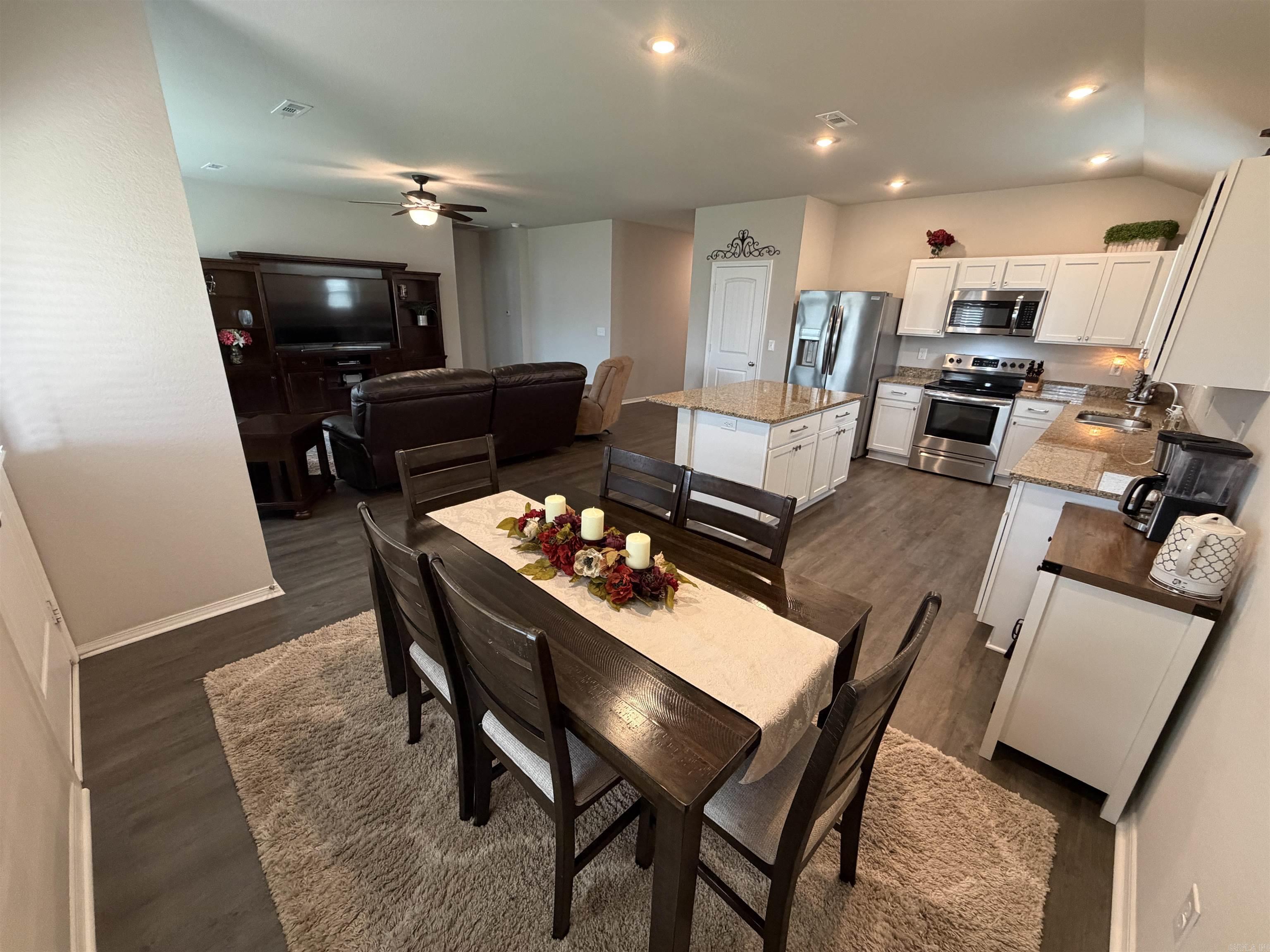 STAGECOACH MEADOWS - Residential Lease