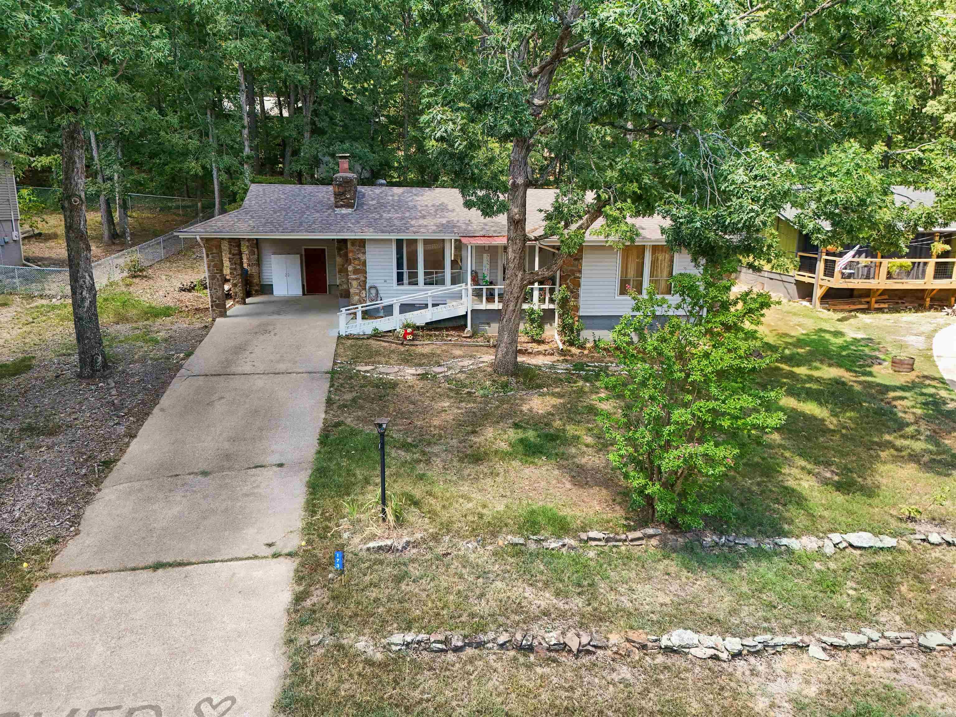 CHELSEA GLADE - Residential