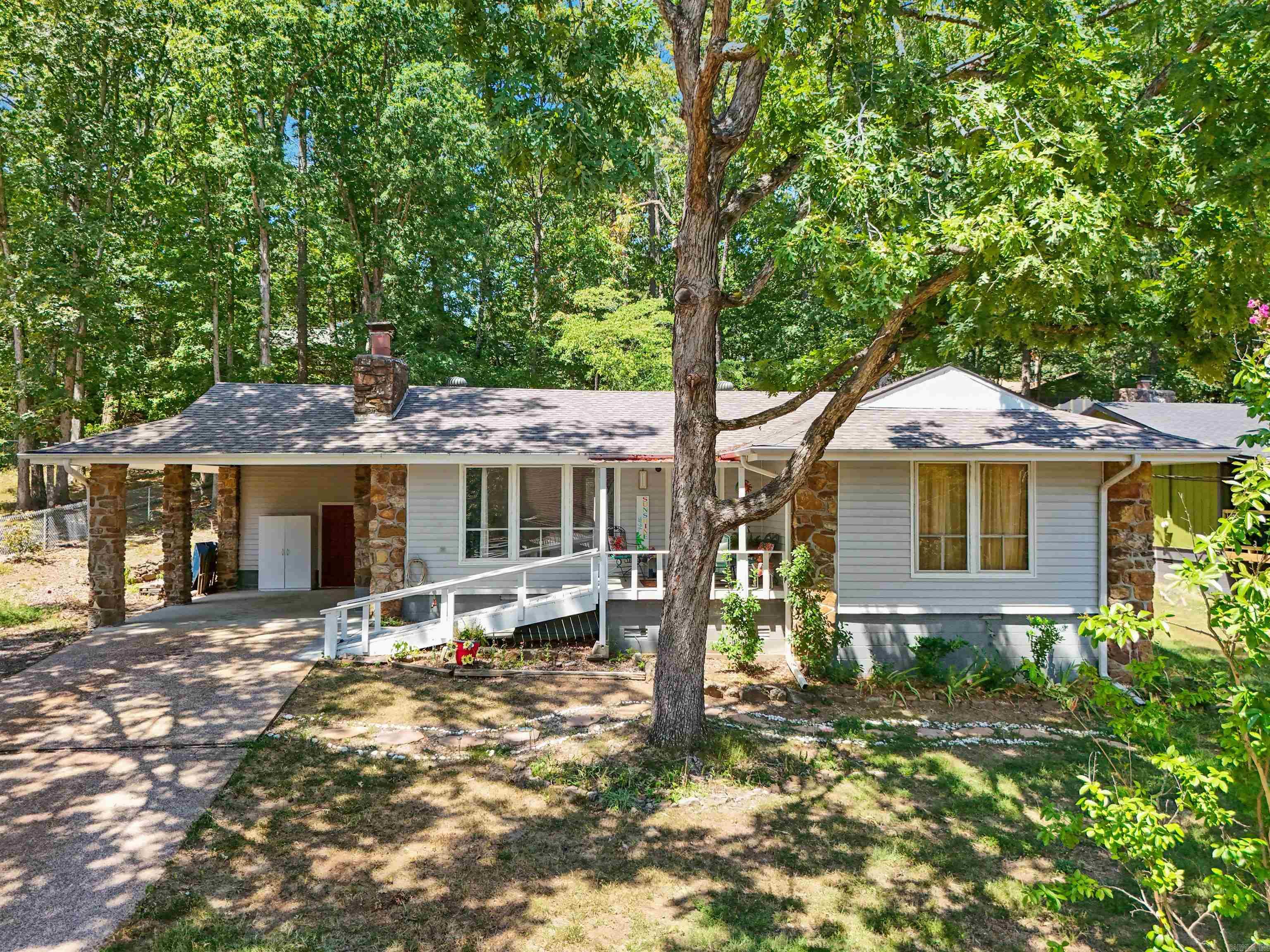 CHELSEA GLADE - Residential