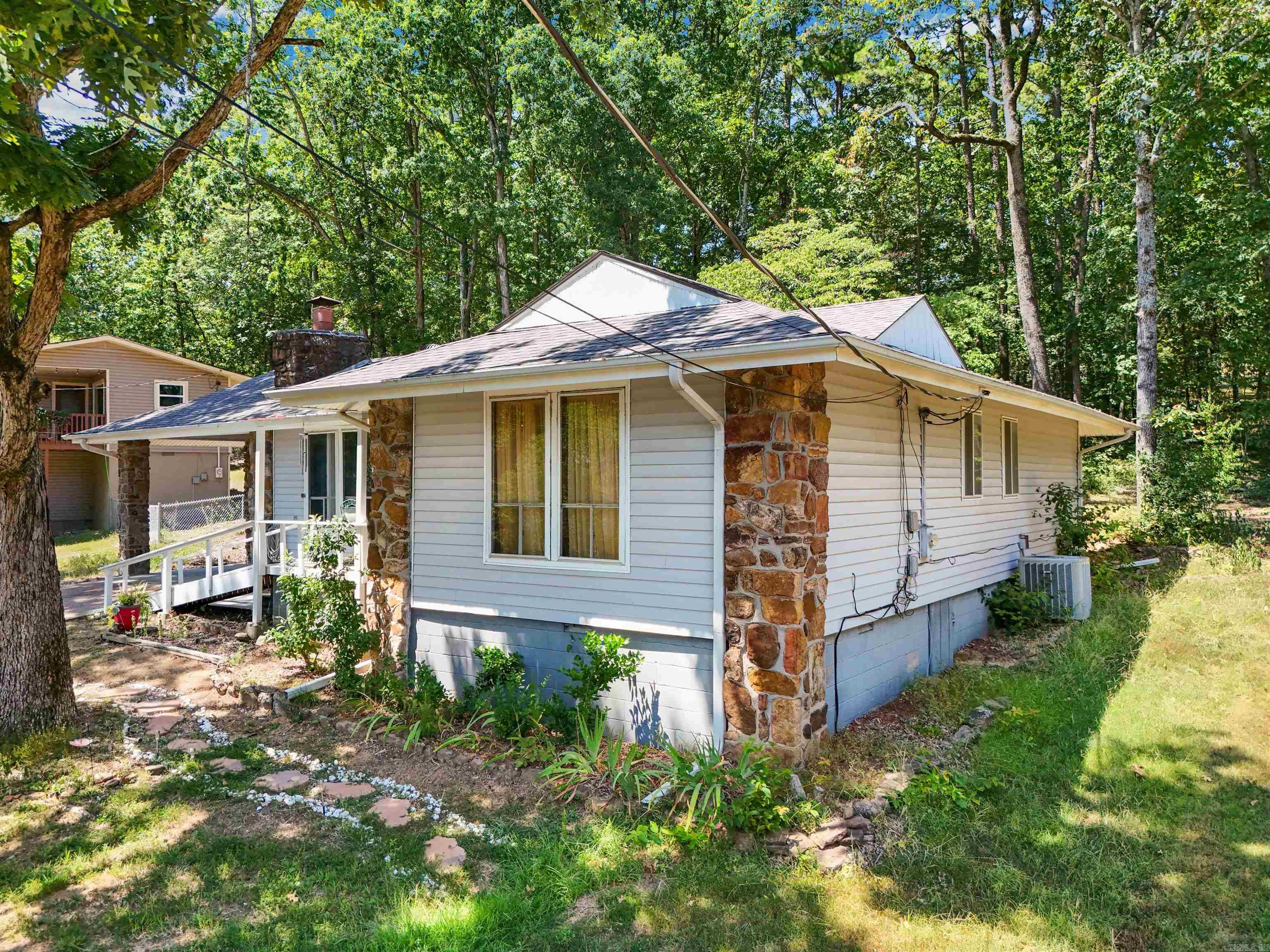 CHELSEA GLADE - Residential