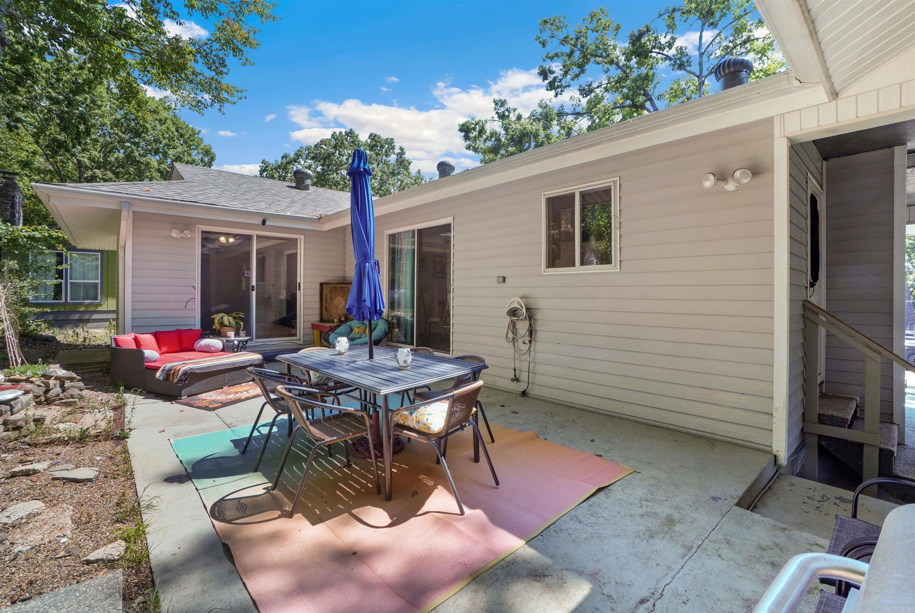 CHELSEA GLADE - Residential