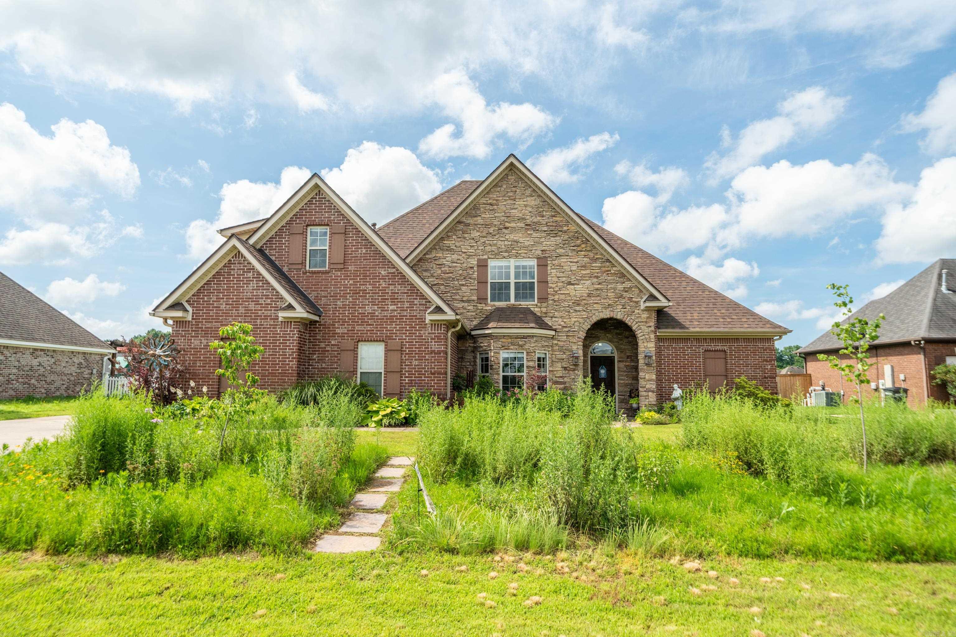 STONE LINKS ADDN - Residential