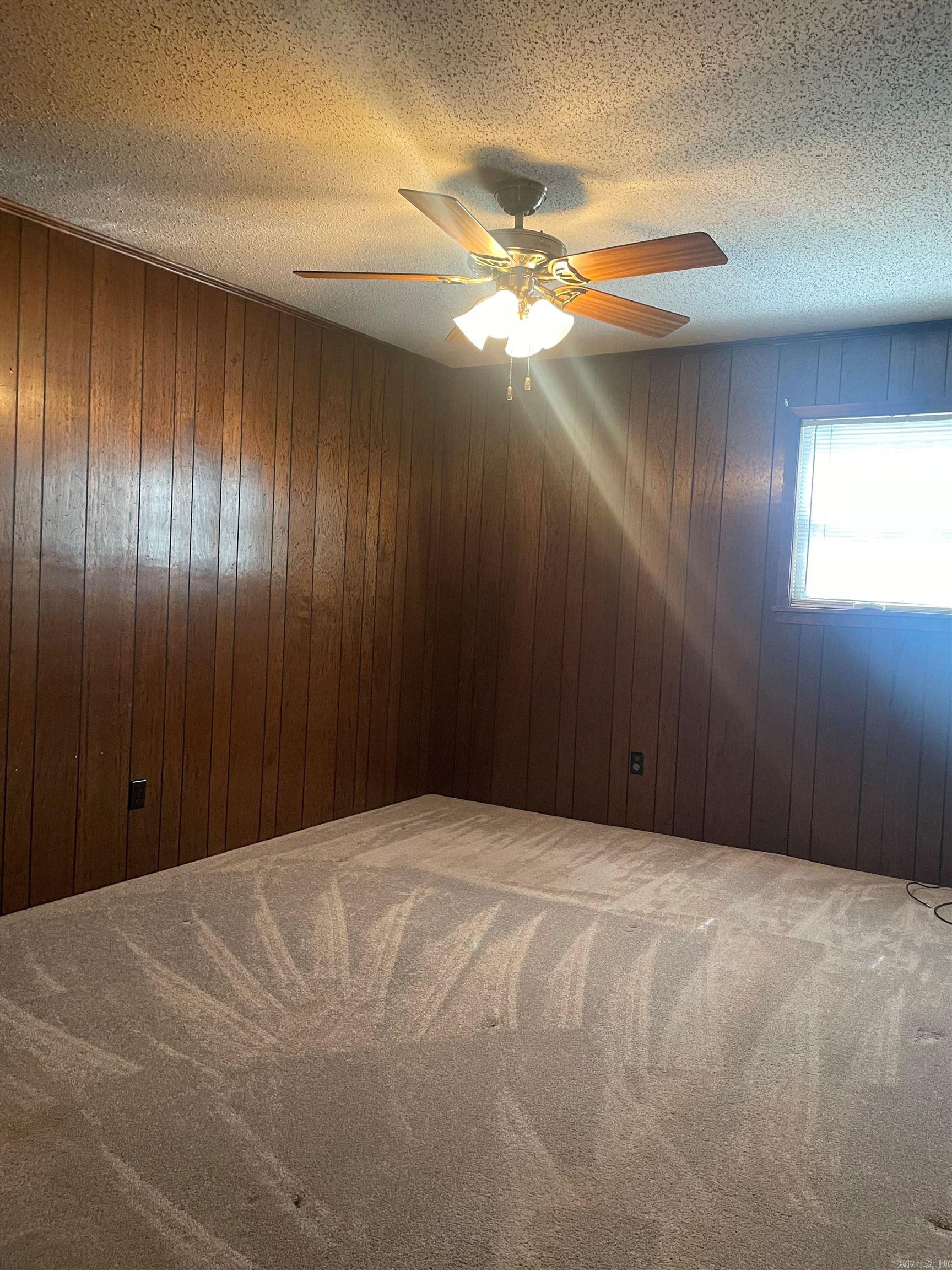 COUCHWOOD ACRES - Residential