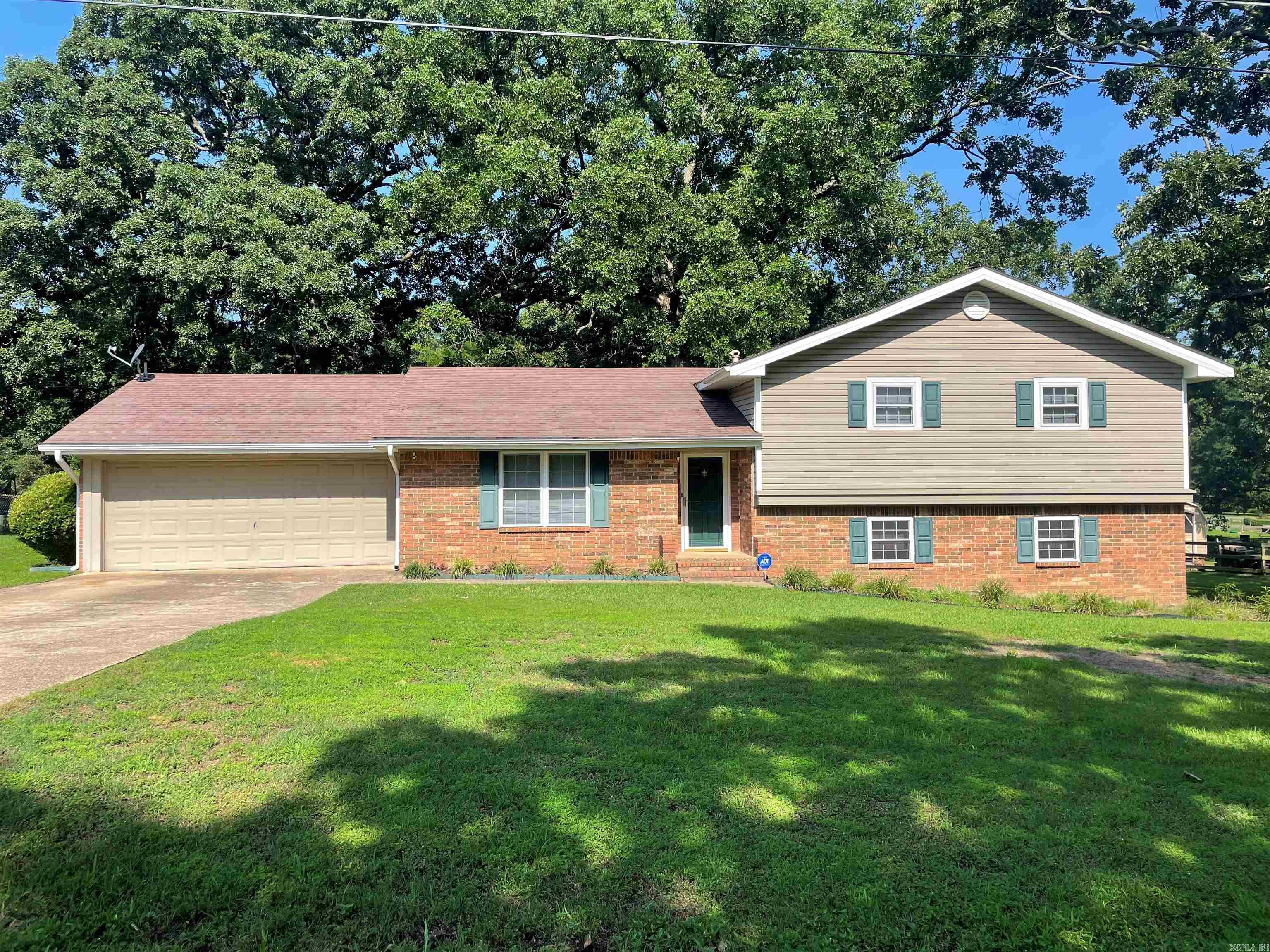 COUCHWOOD ACRES - Residential