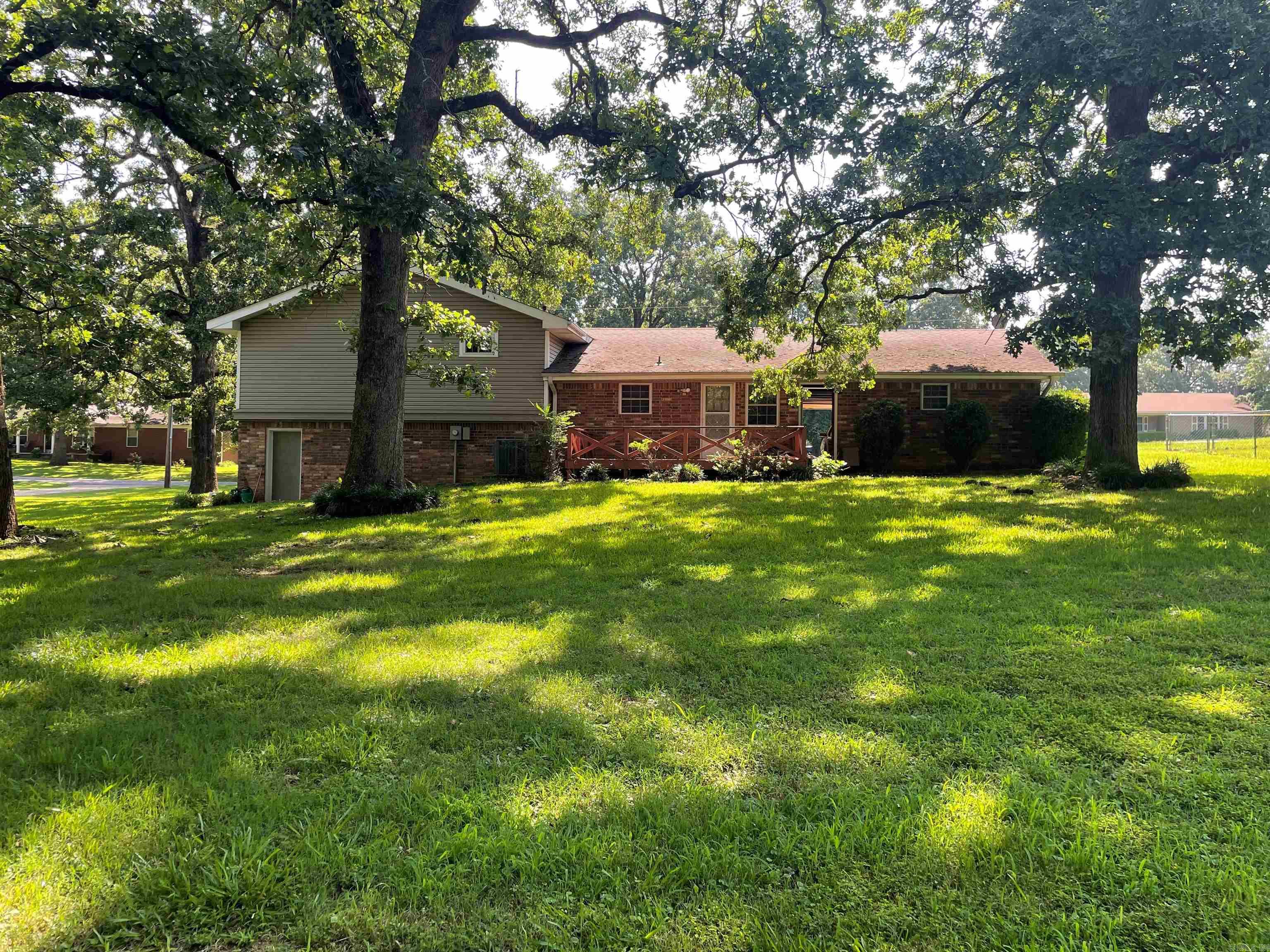 COUCHWOOD ACRES - Residential