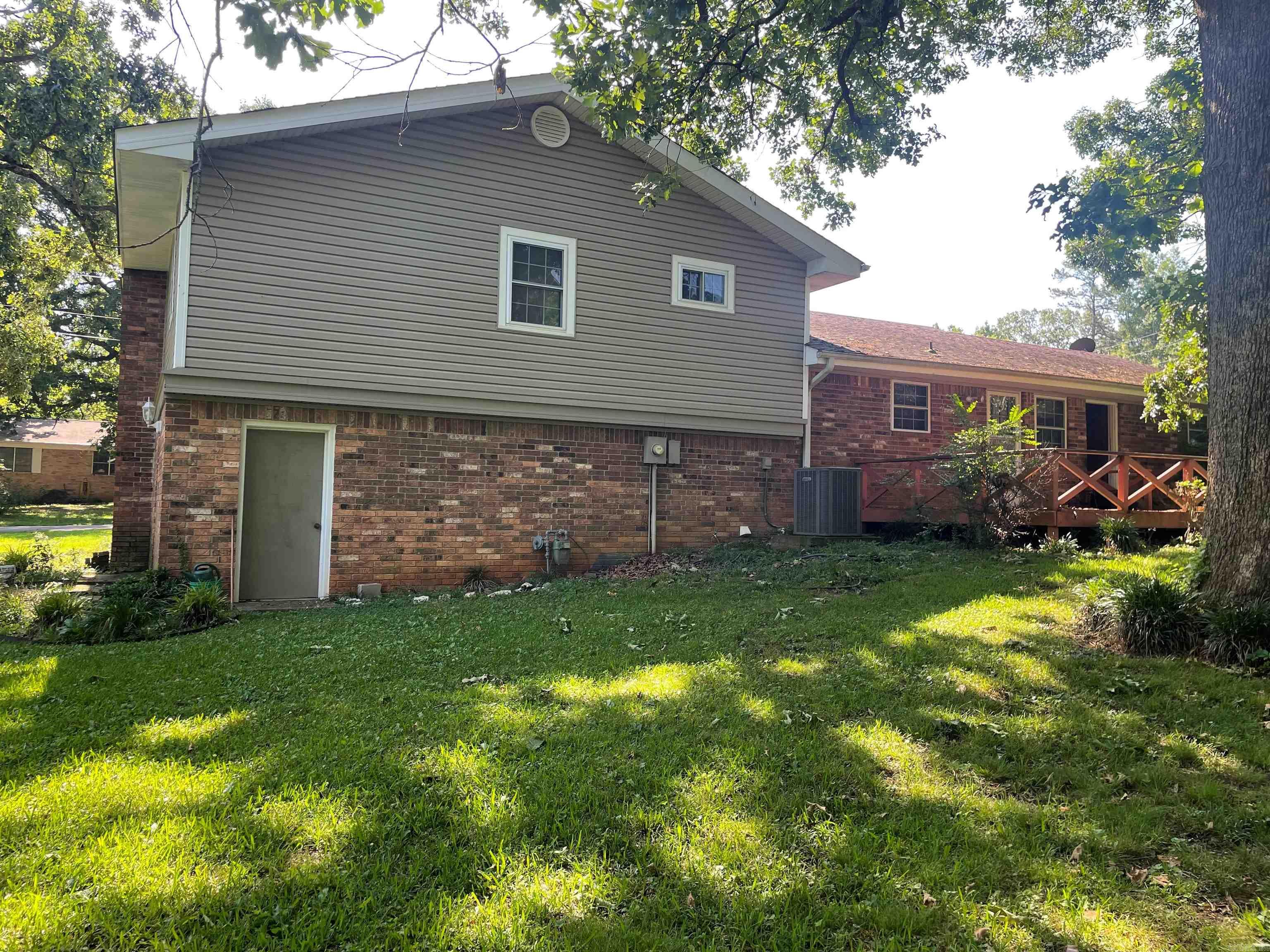 COUCHWOOD ACRES - Residential