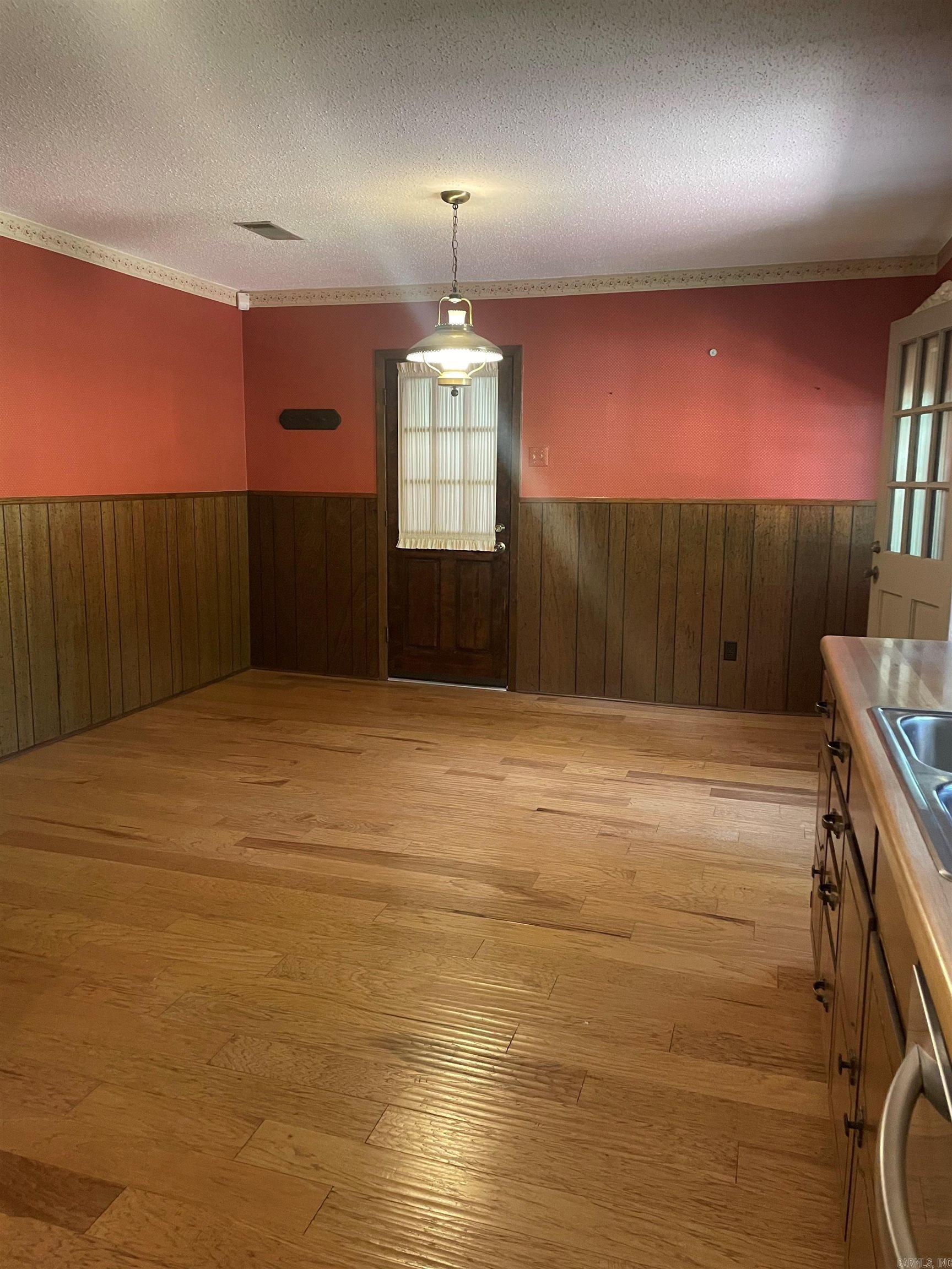 COUCHWOOD ACRES - Residential