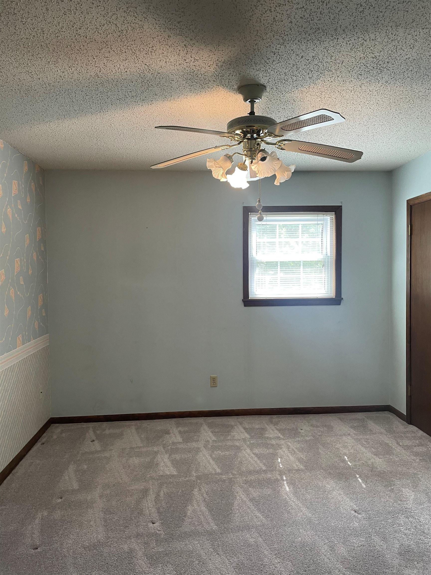 COUCHWOOD ACRES - Residential