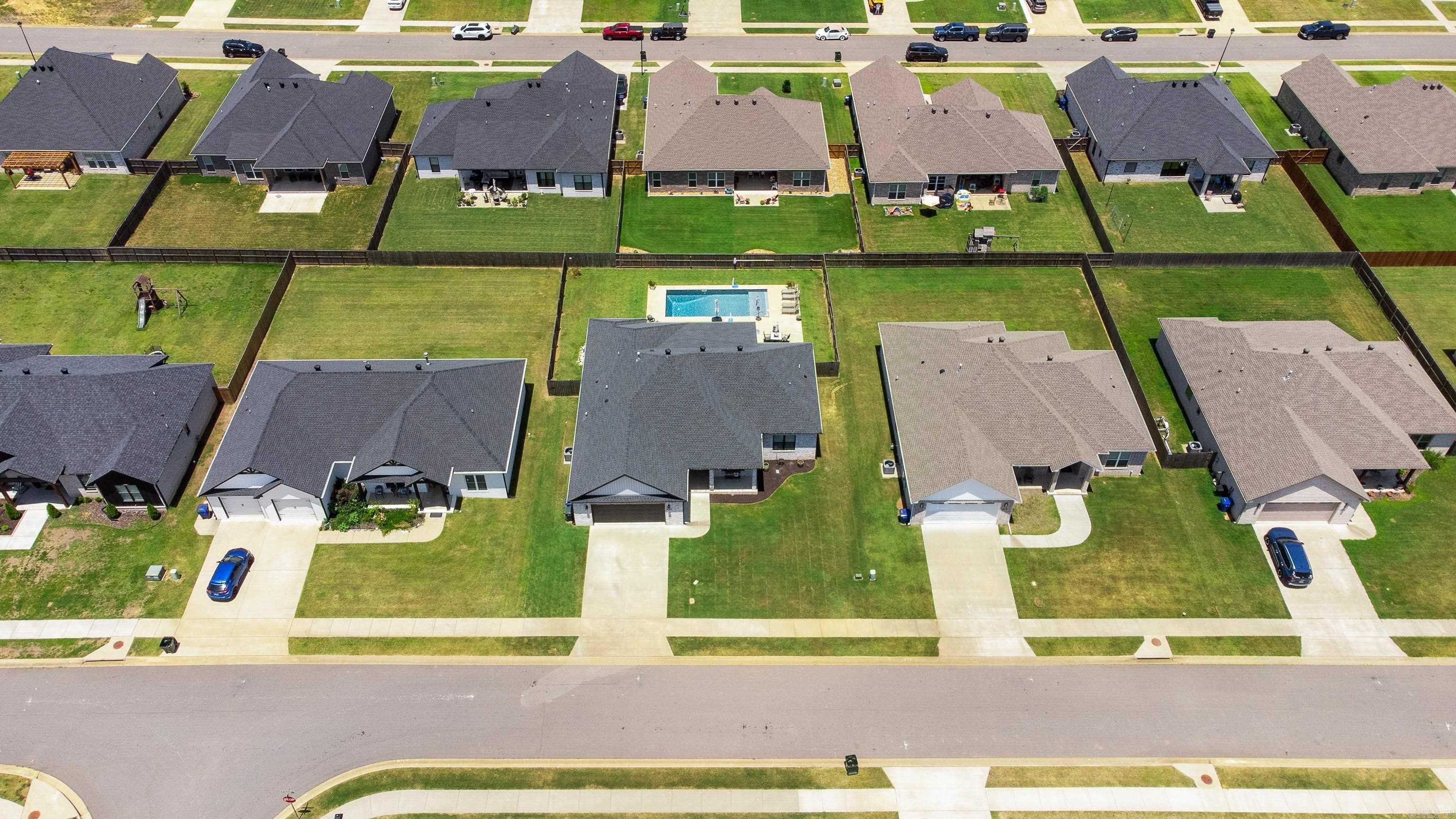IVY PLACE - Residential