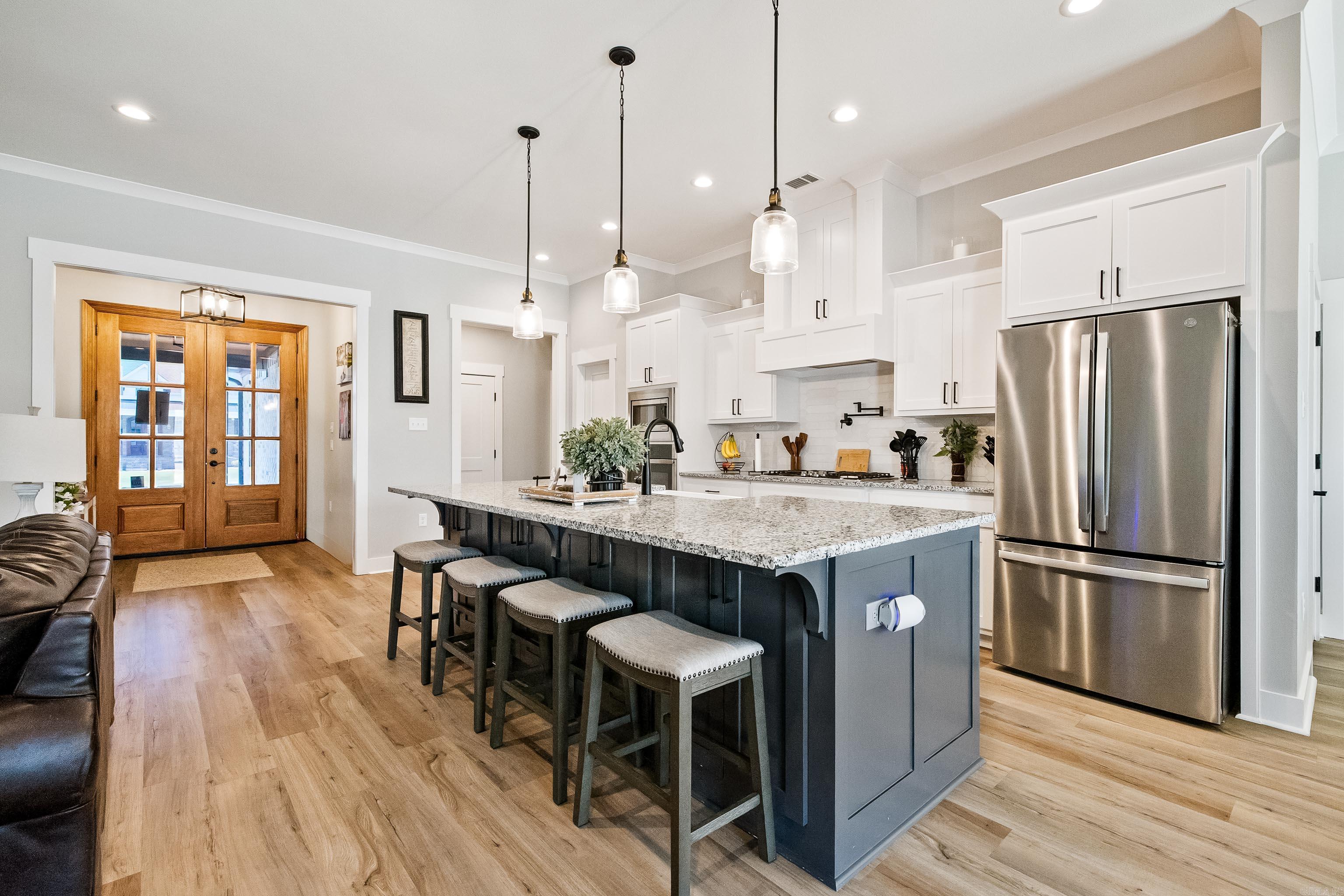 IVY PLACE - Residential