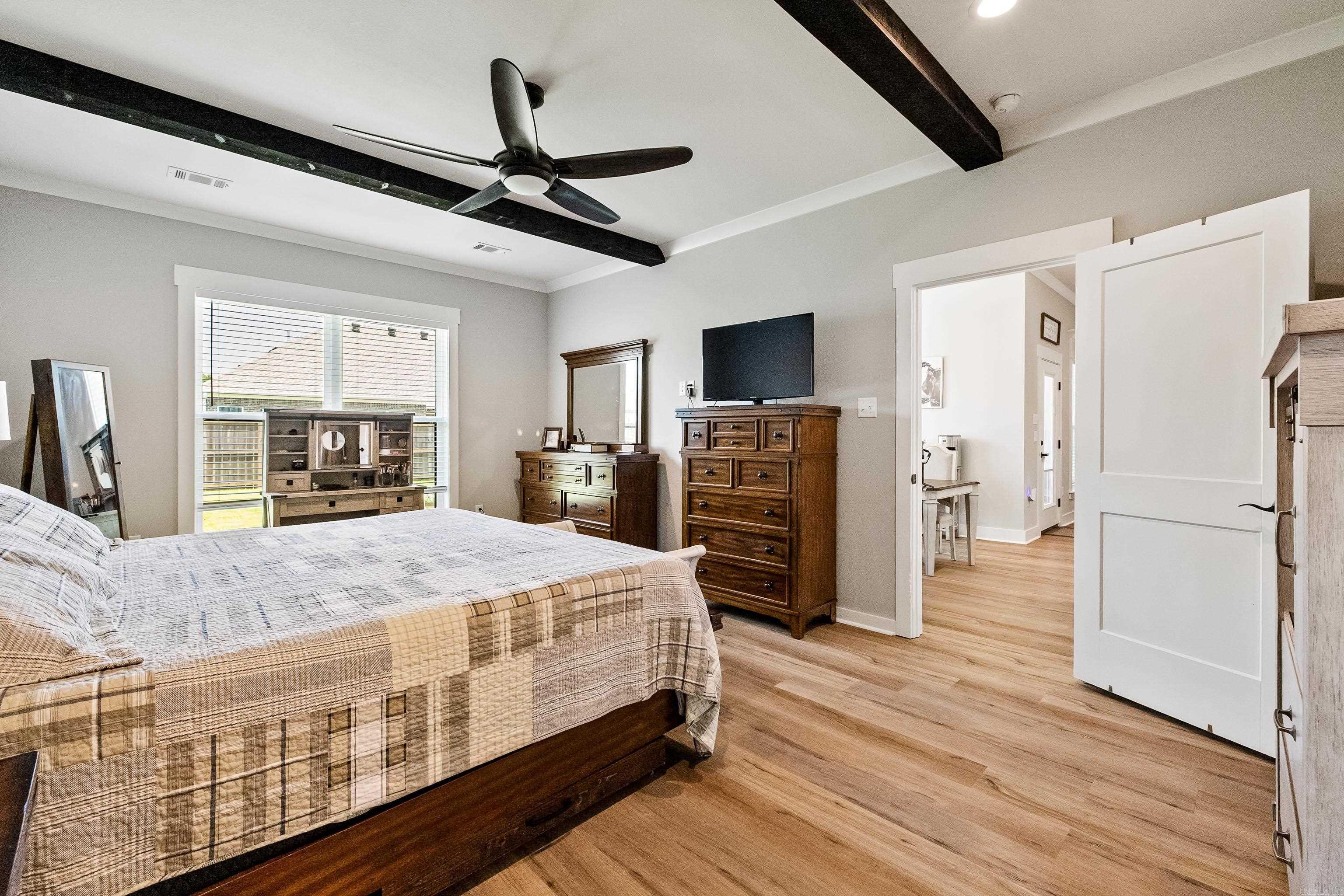 IVY PLACE - Residential