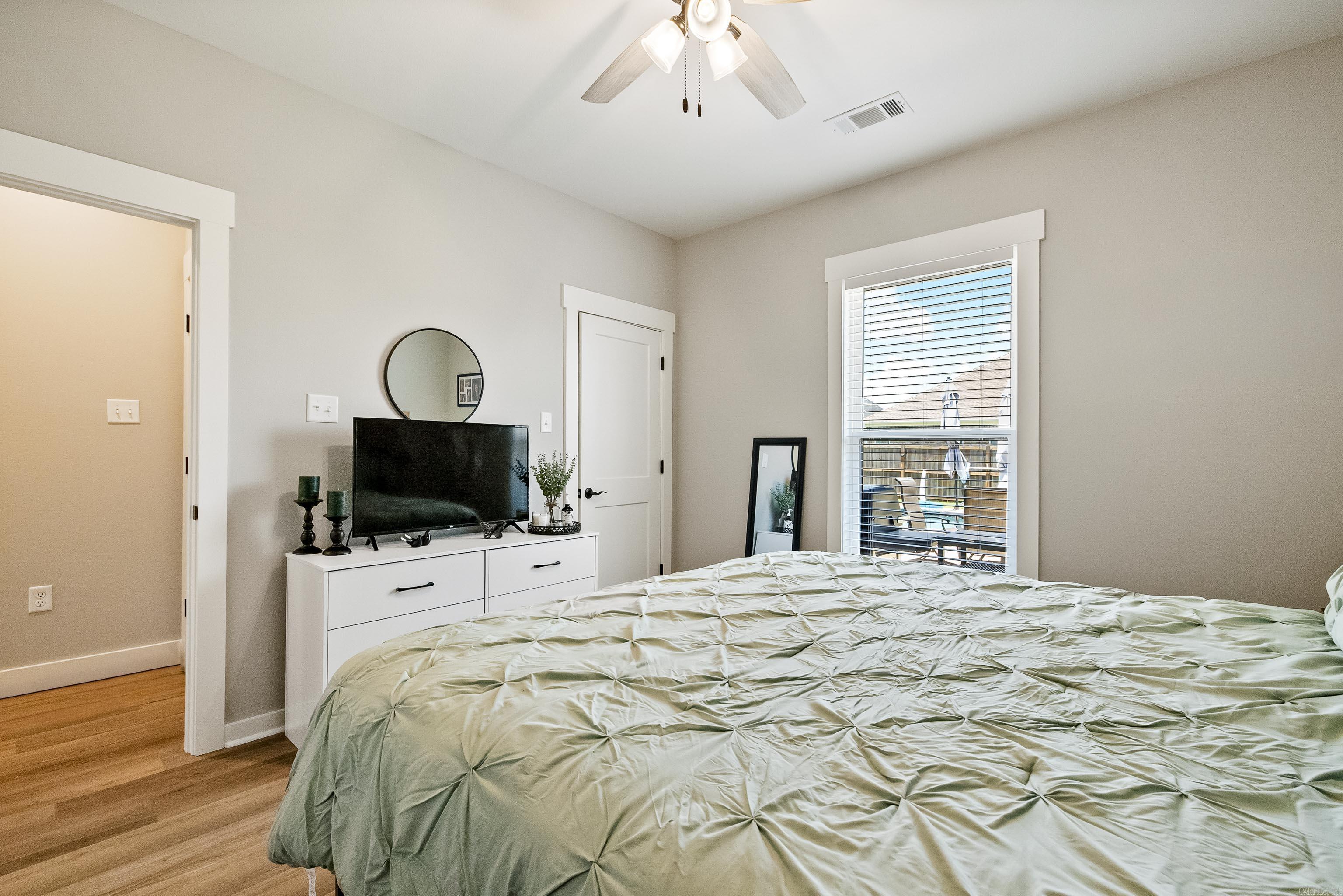 IVY PLACE - Residential
