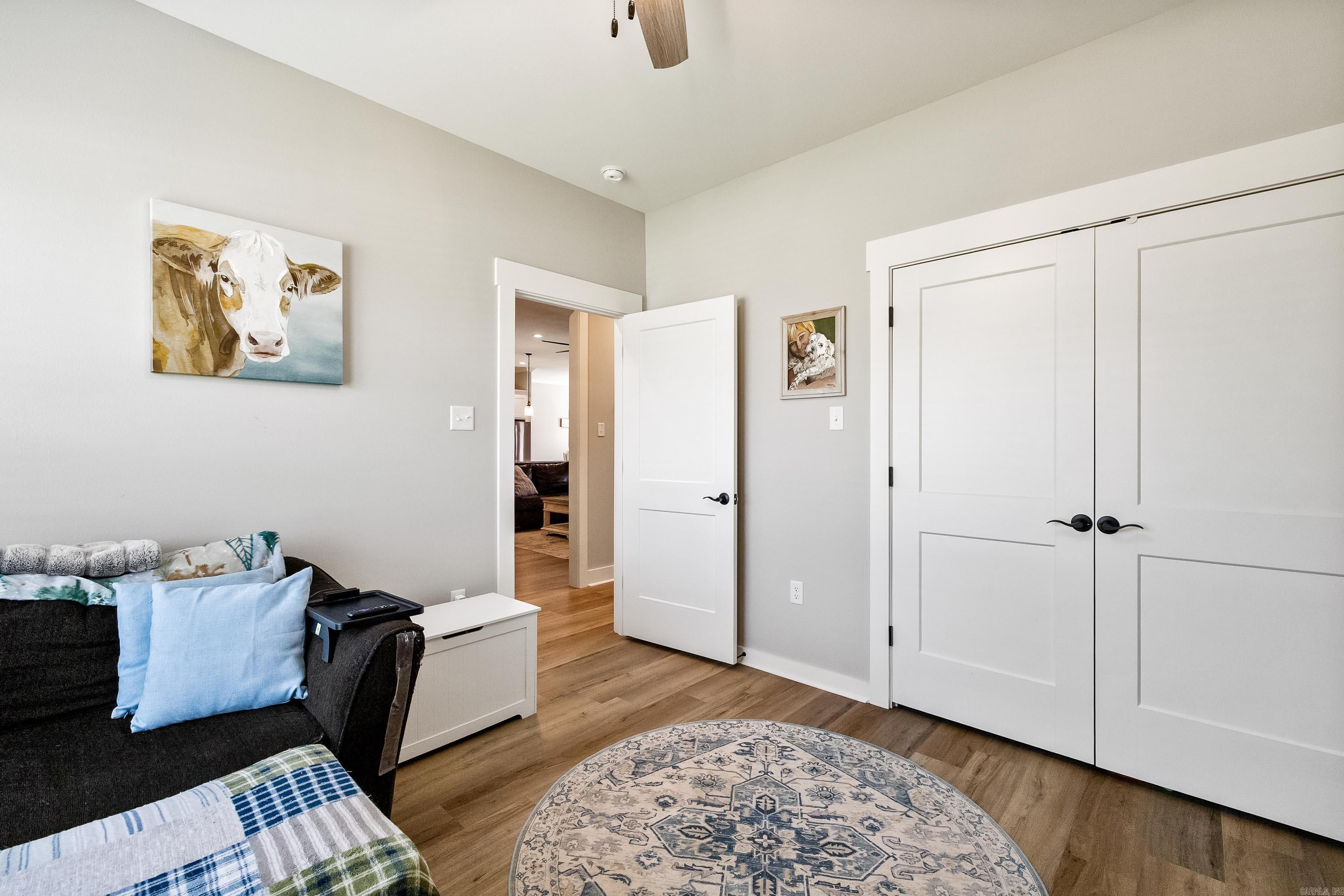 IVY PLACE - Residential