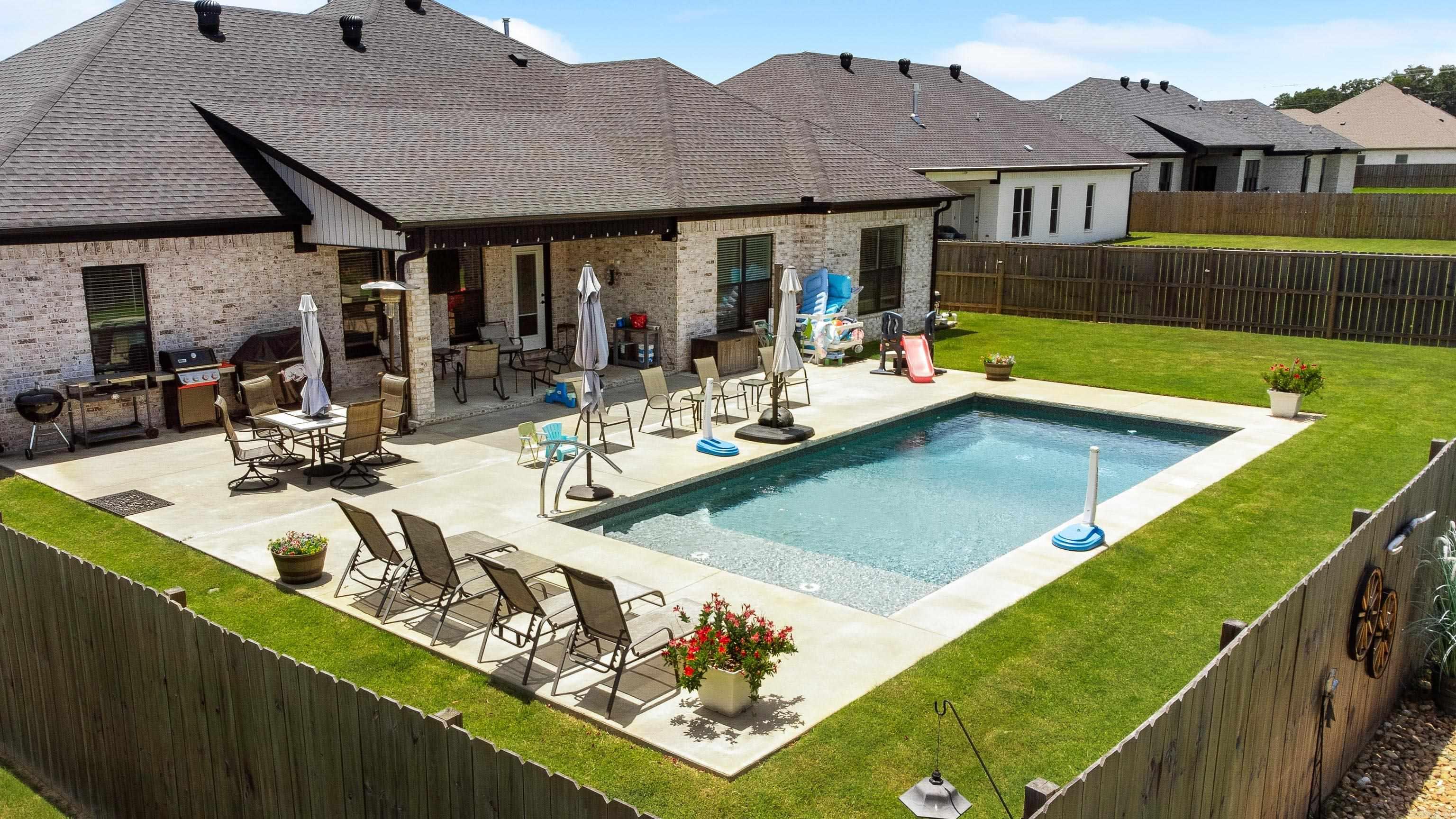 IVY PLACE - Residential
