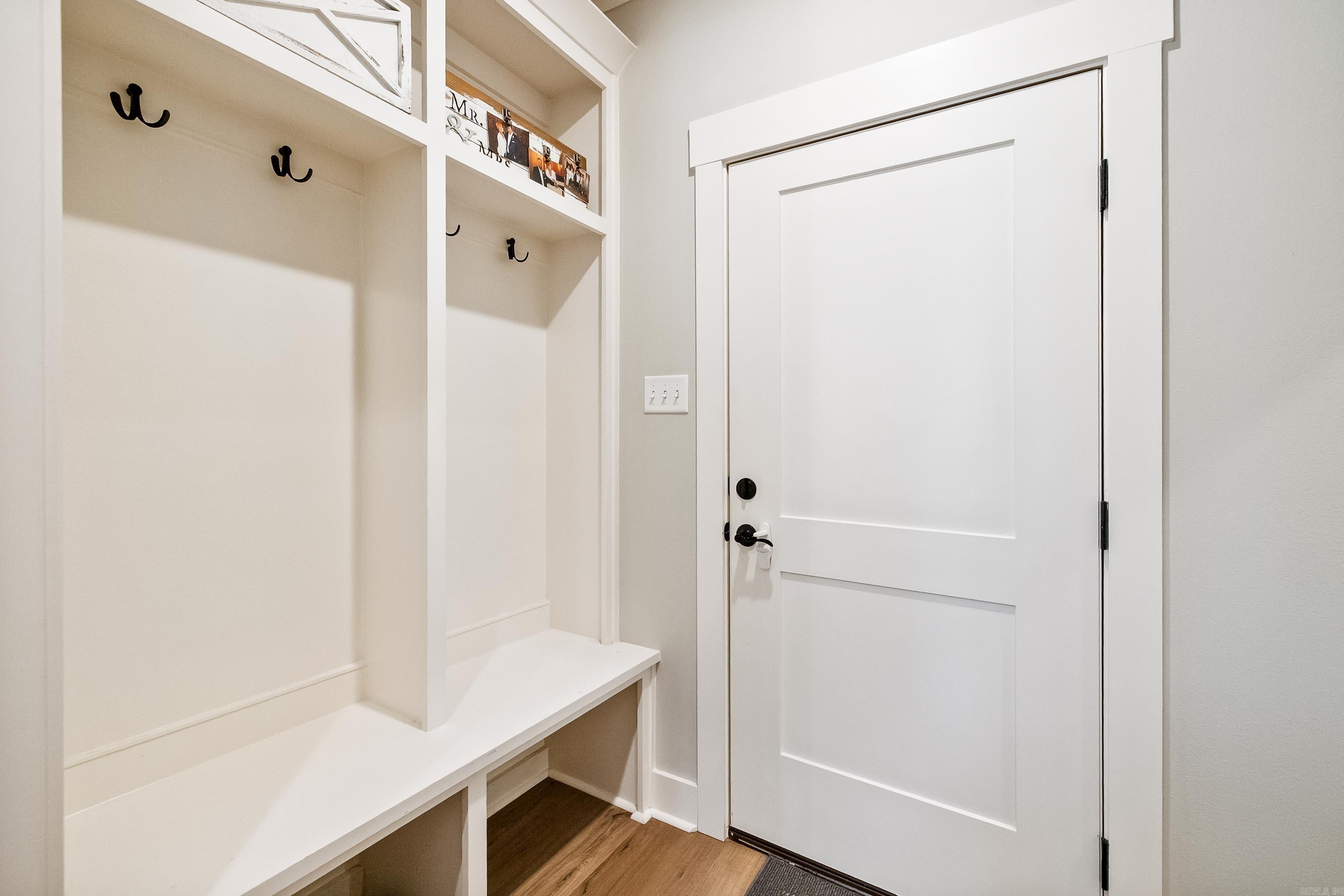 IVY PLACE - Residential