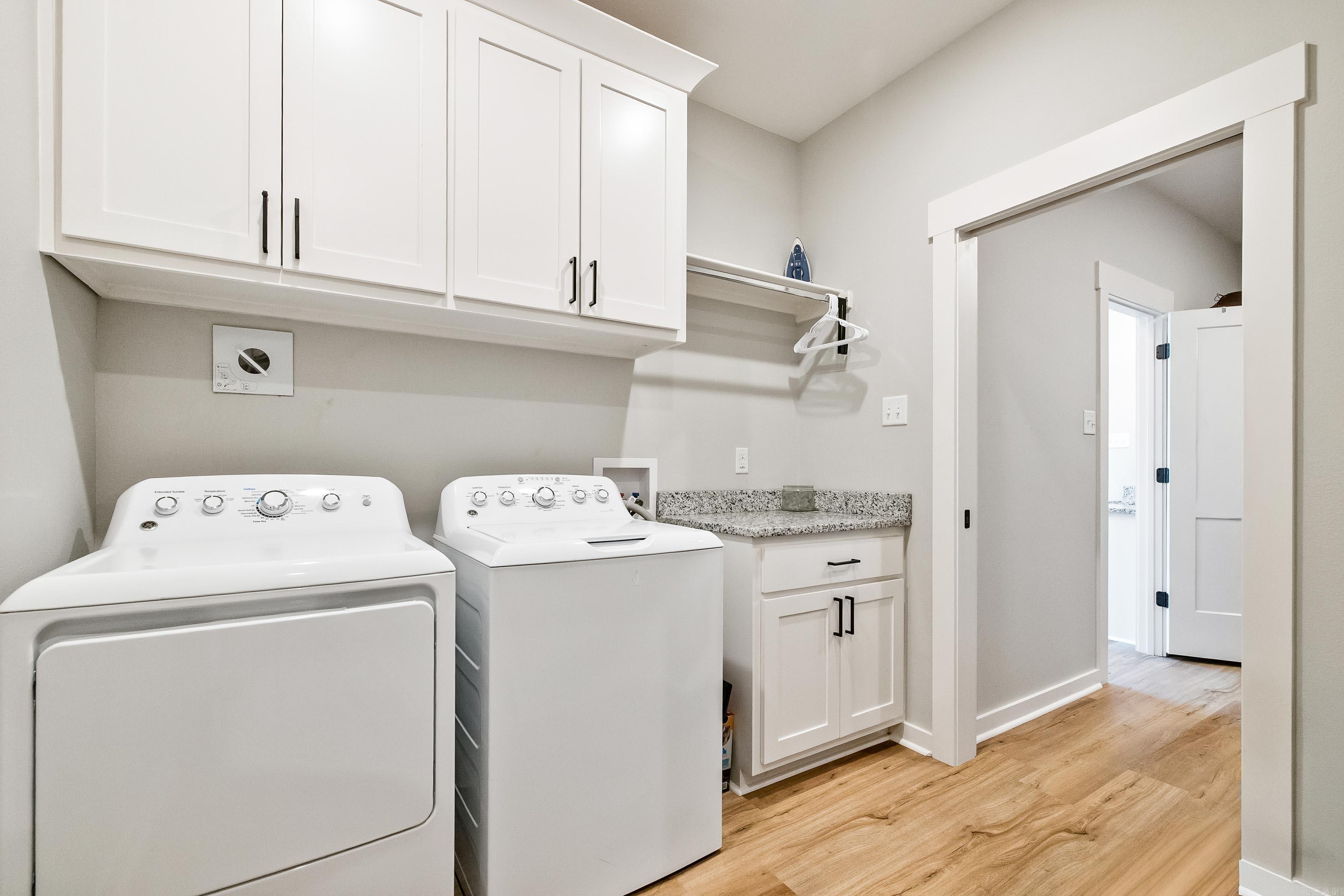 IVY PLACE - Residential