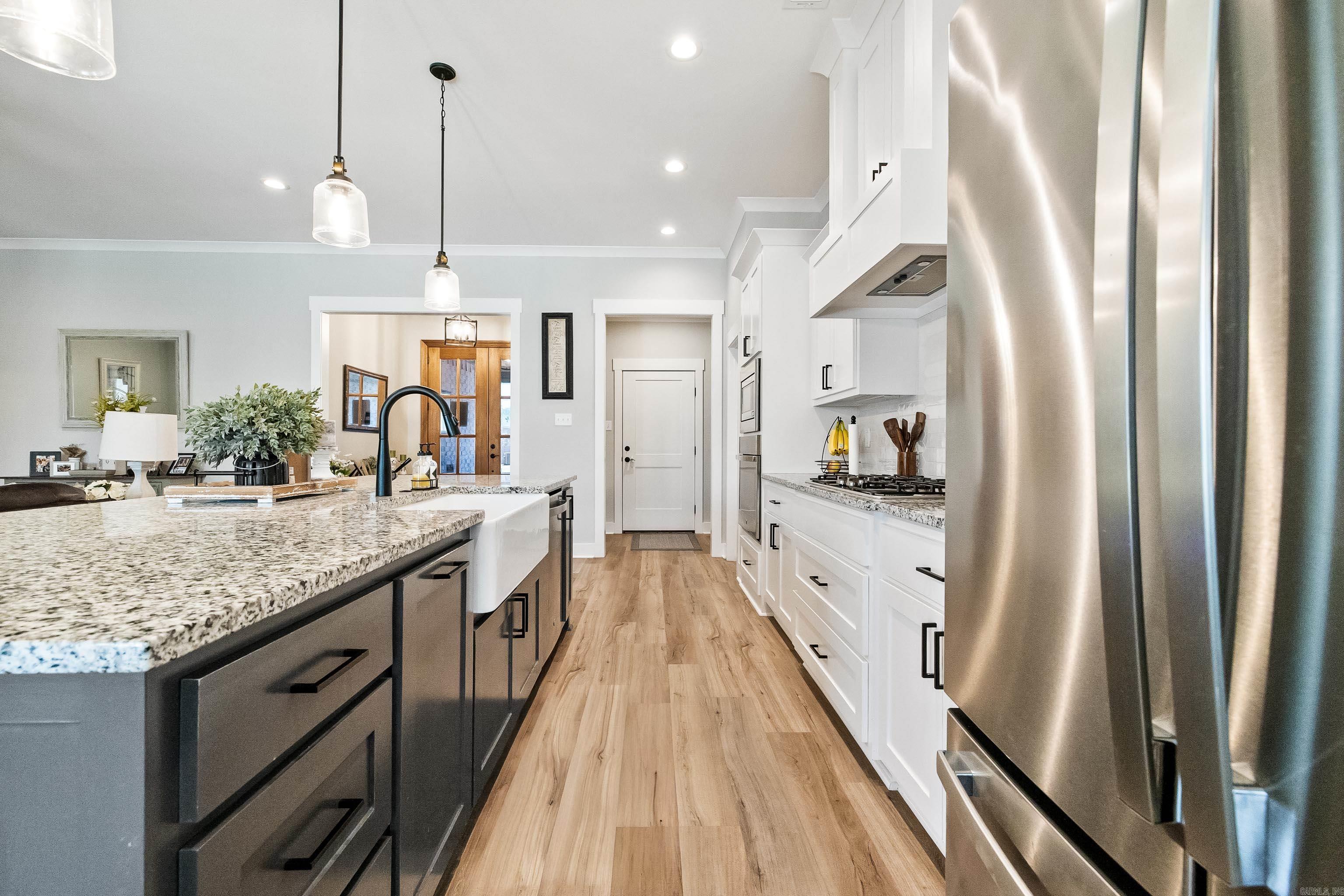 IVY PLACE - Residential