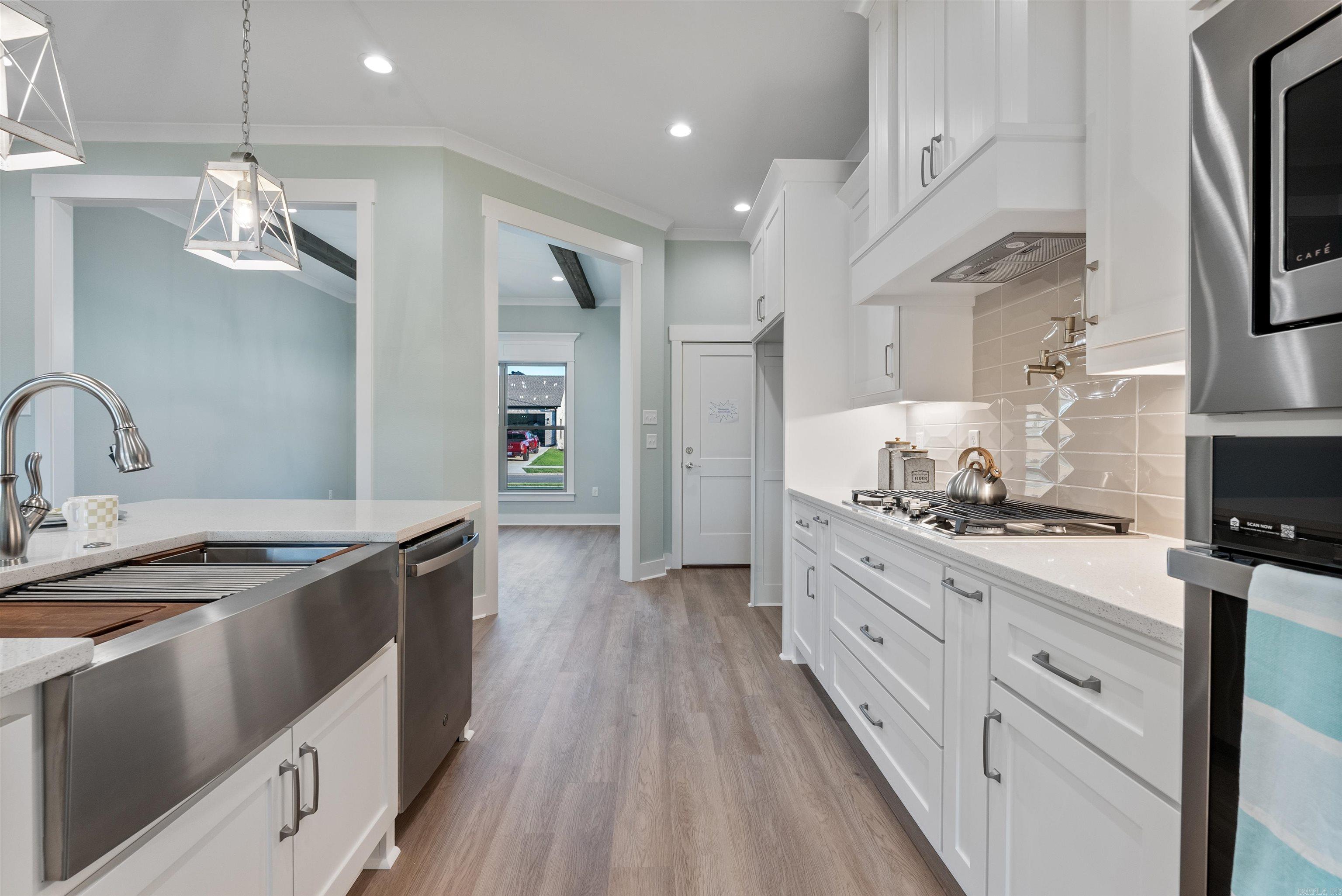 IVY PLACE - Residential