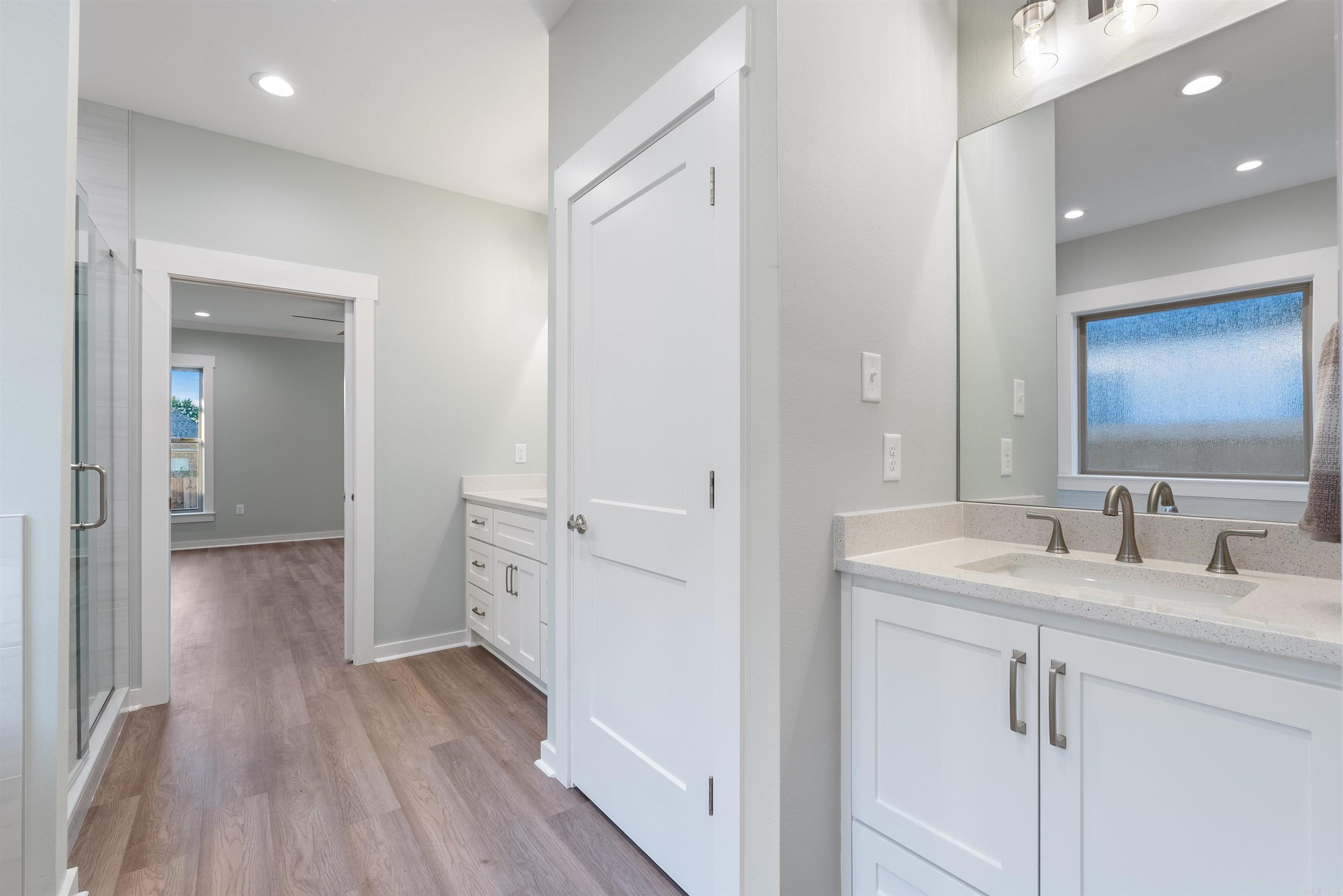 IVY PLACE - Residential