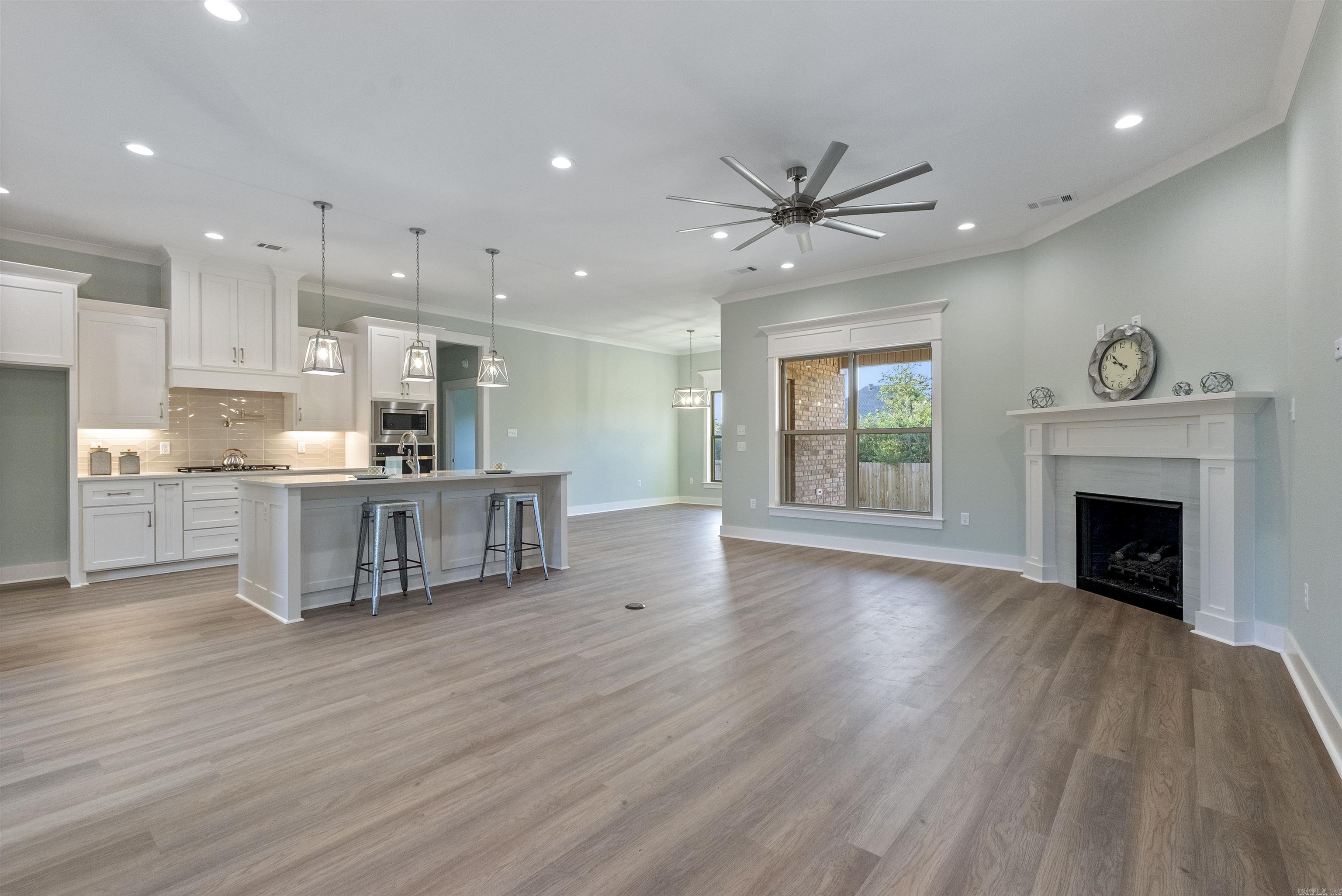 IVY PLACE - Residential
