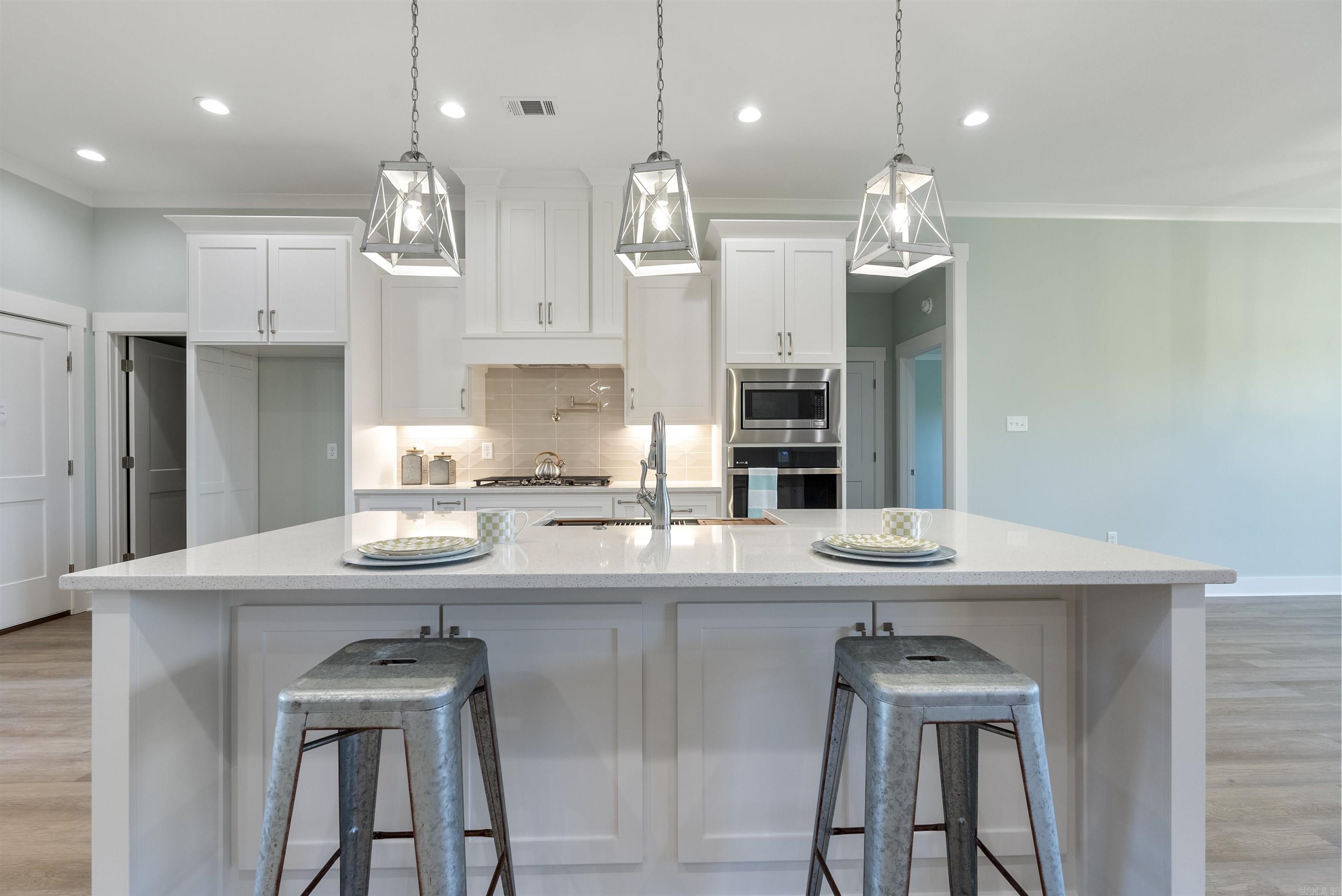 IVY PLACE - Residential