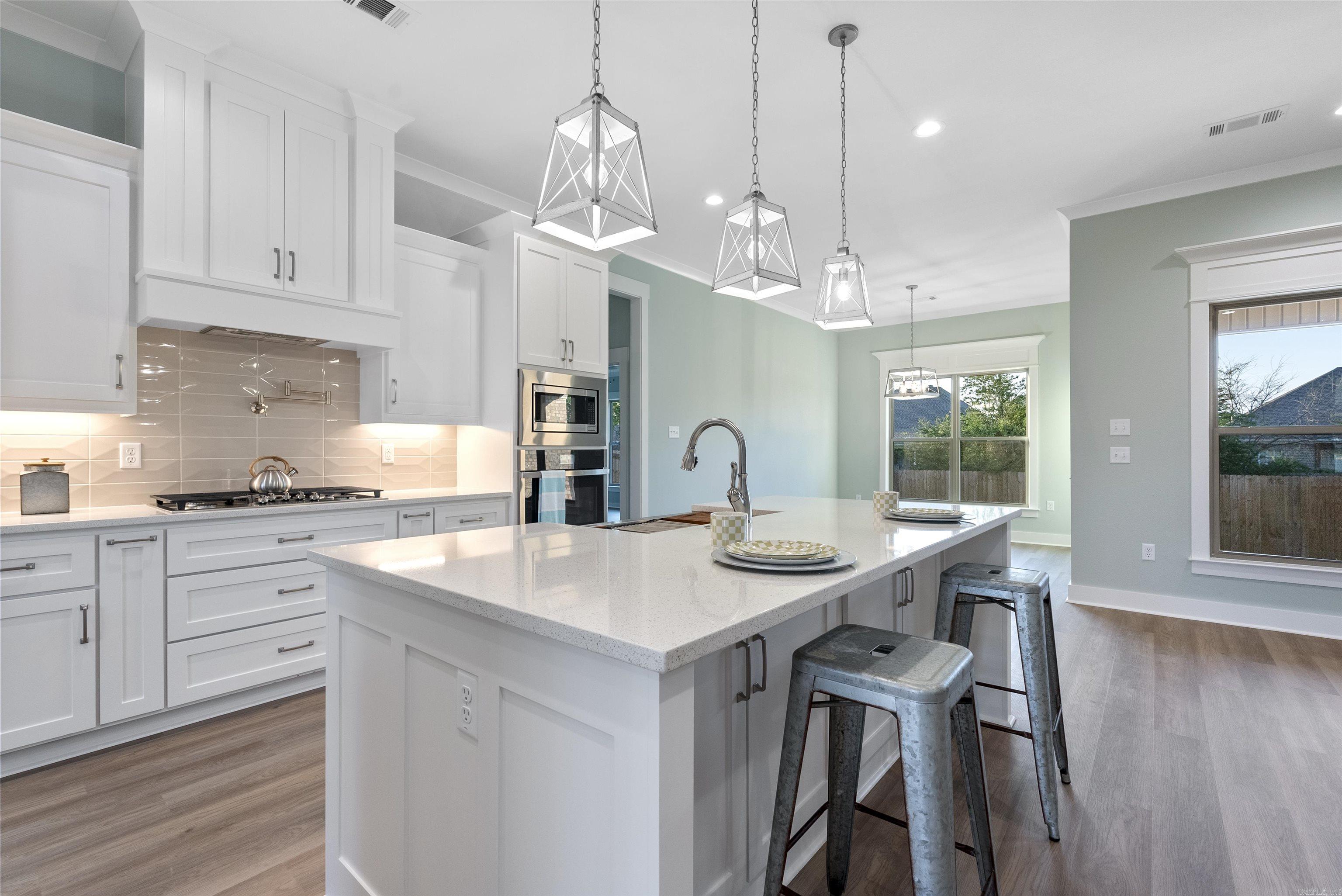 IVY PLACE - Residential