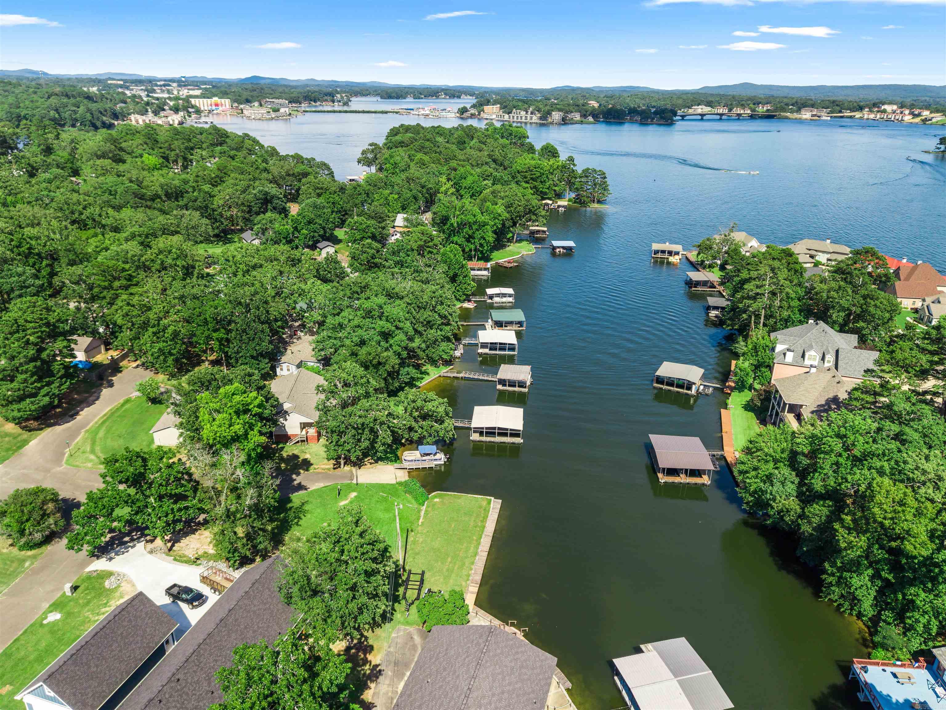 TANGLEWOOD - Residential
